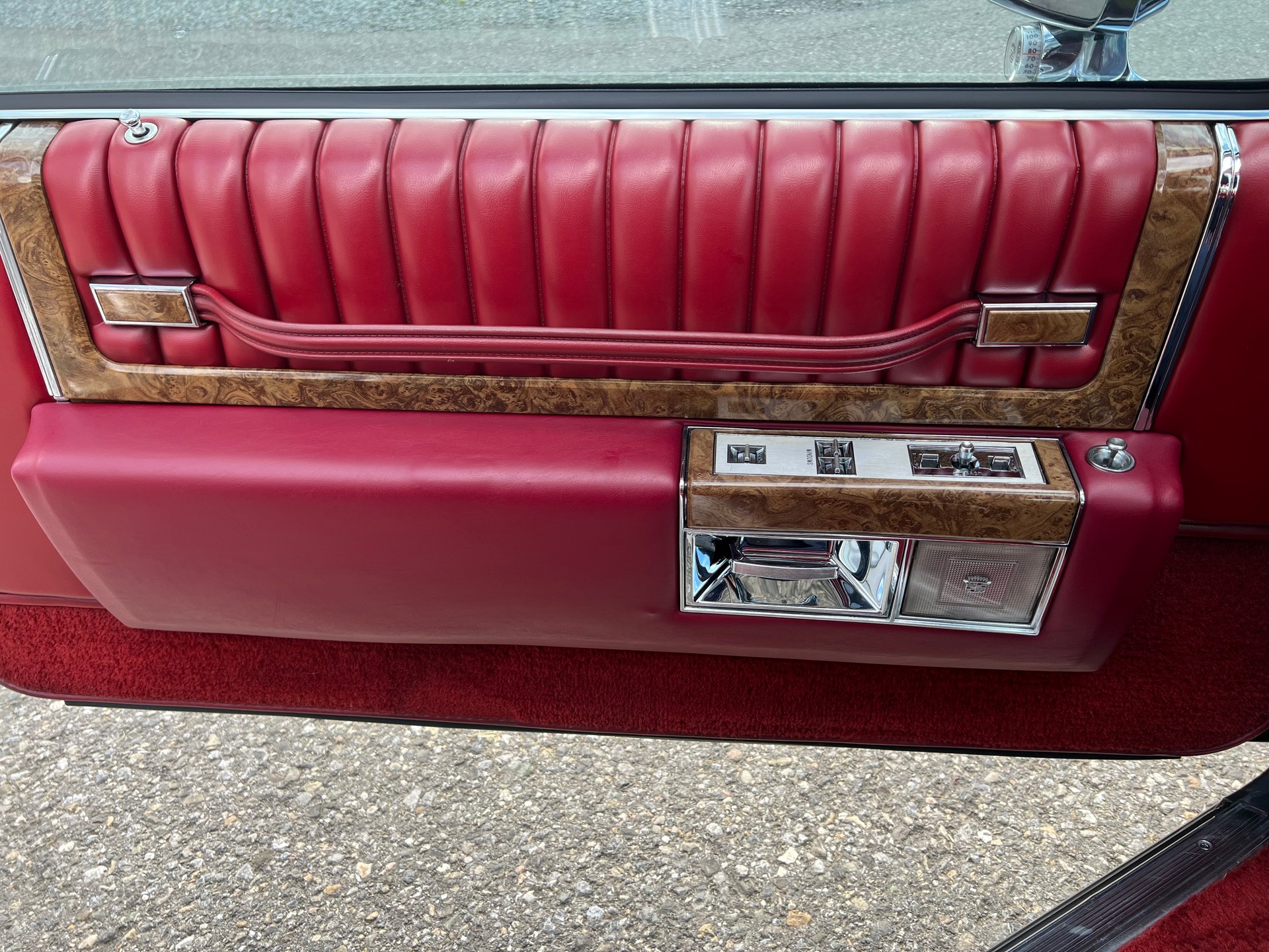 CADILLAC De Ville 5.7 V8 Diesel Coupé-image-23