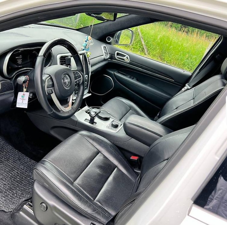 JEEP Grand Cherokee 3.0 CRD Summit Automatic-image-4