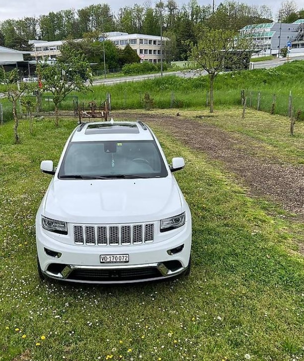JEEP Grand Cherokee 3.0 CRD Summit Automatic-image-3