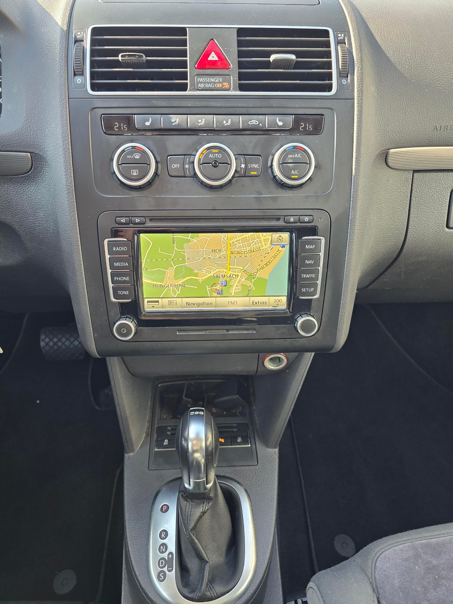 VW Touran 1.4 TSI Highline DSG-image-11