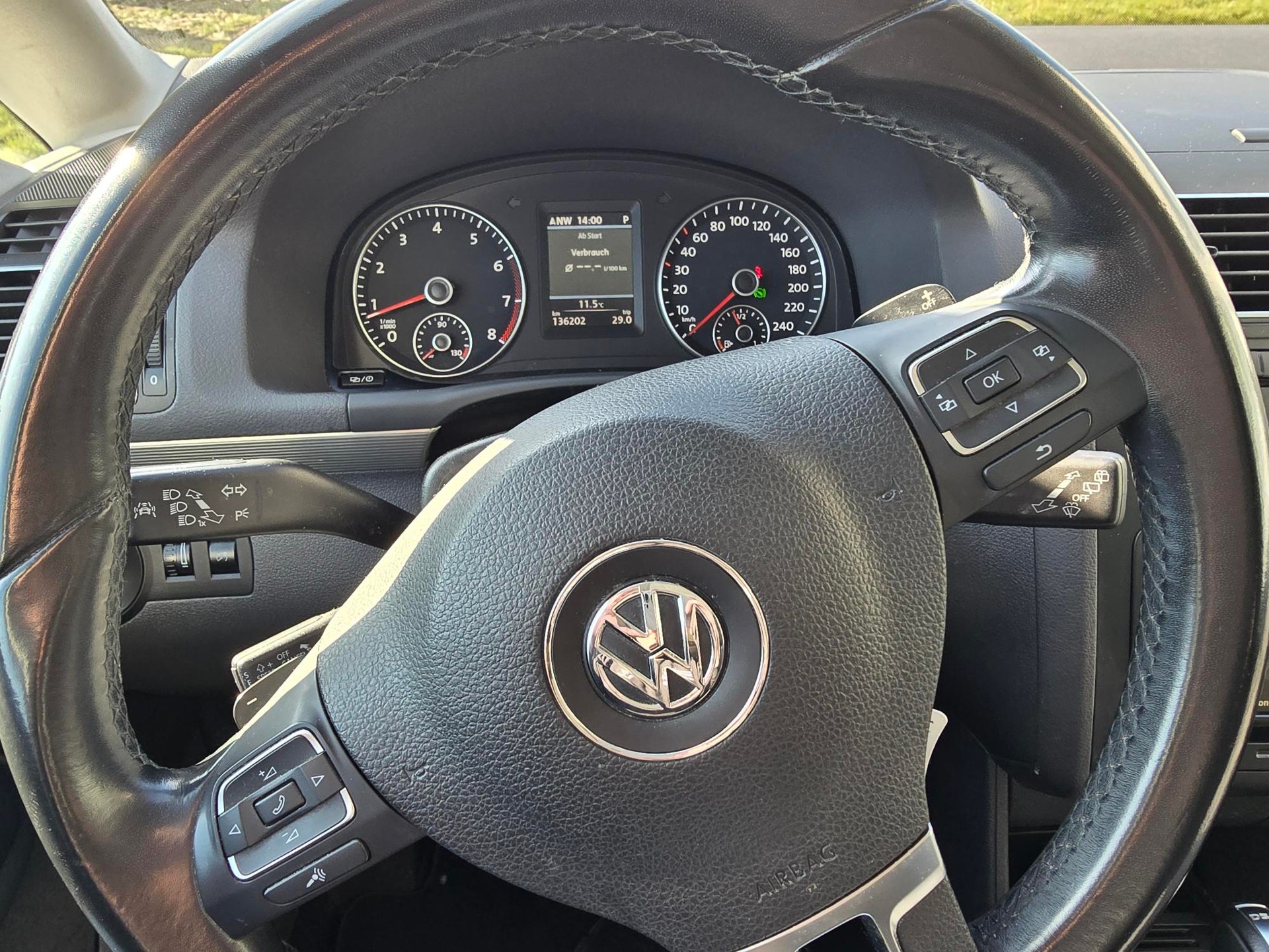 VW Touran 1.4 TSI Highline DSG-image-10