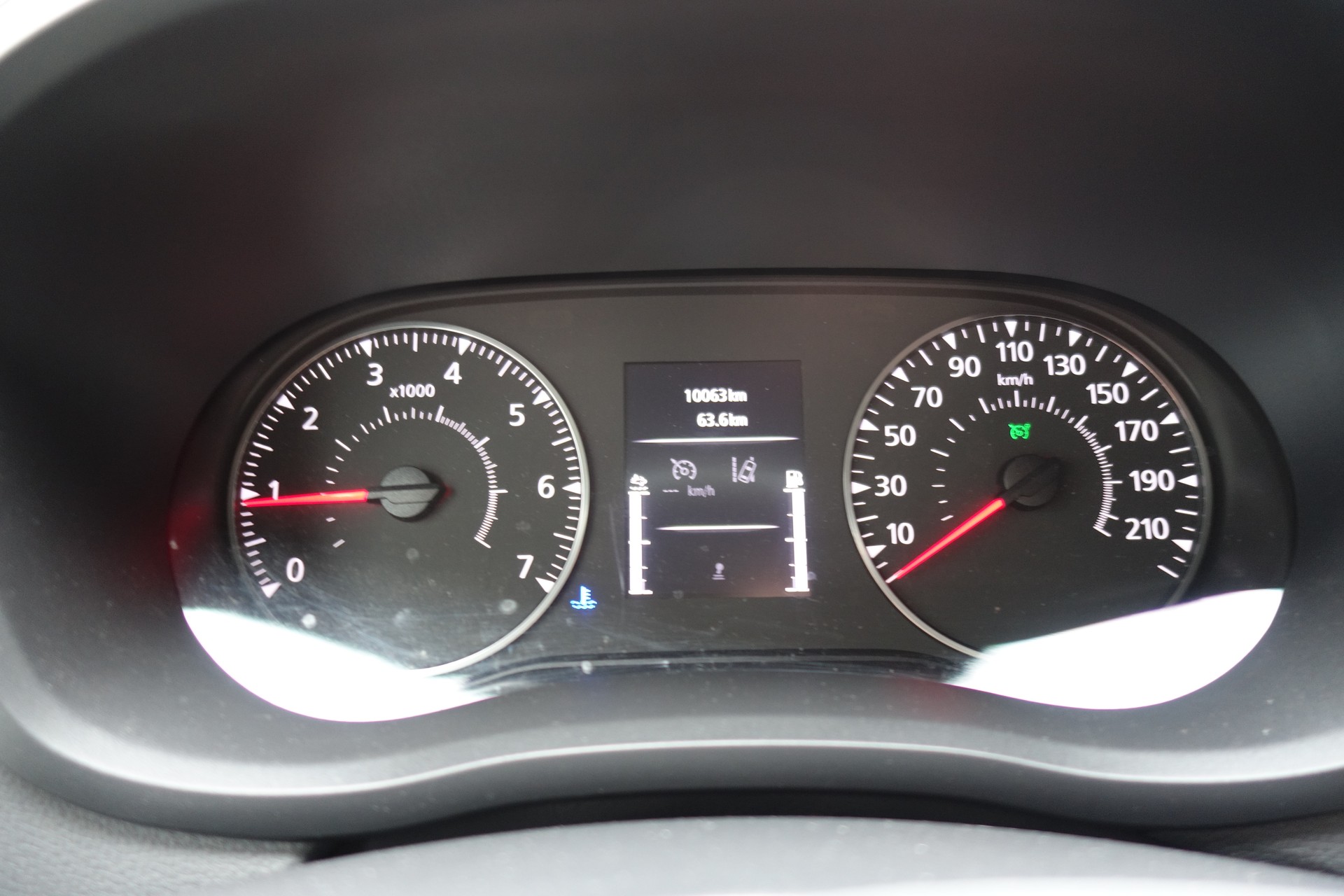 NISSAN NV400 R35.18 L3H2 RWD Comfort-image-11