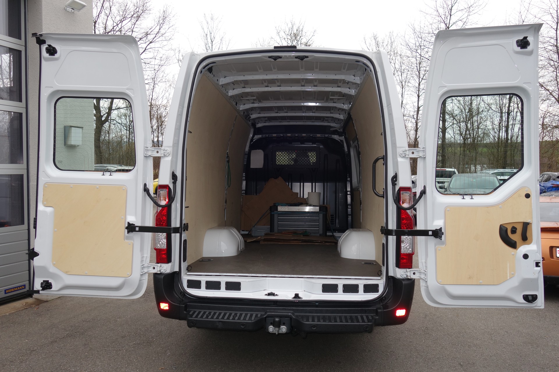 NISSAN NV400 R35.18 L3H2 RWD Comfort-image-6