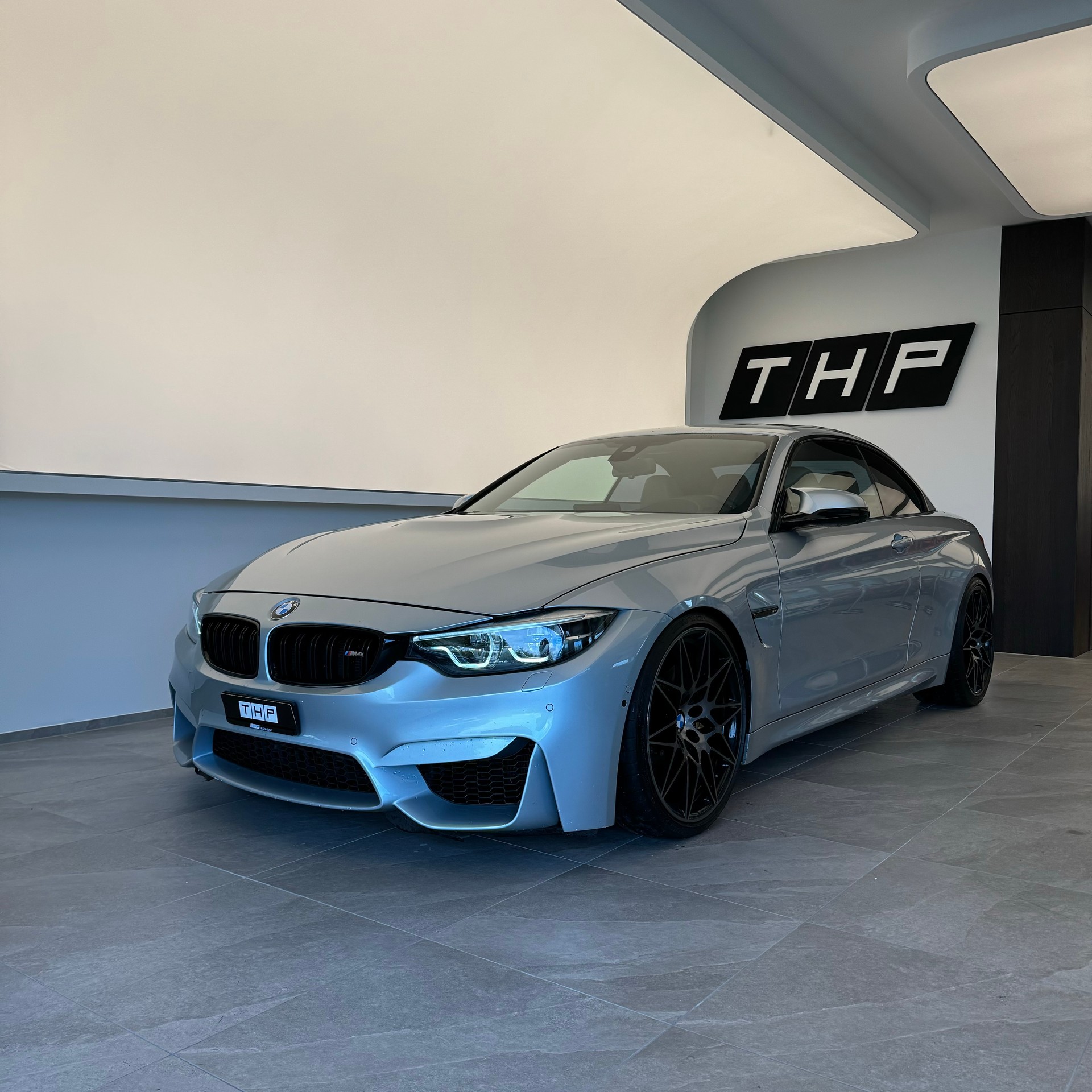 BMW M4 Cabriolet DKG-image-1
