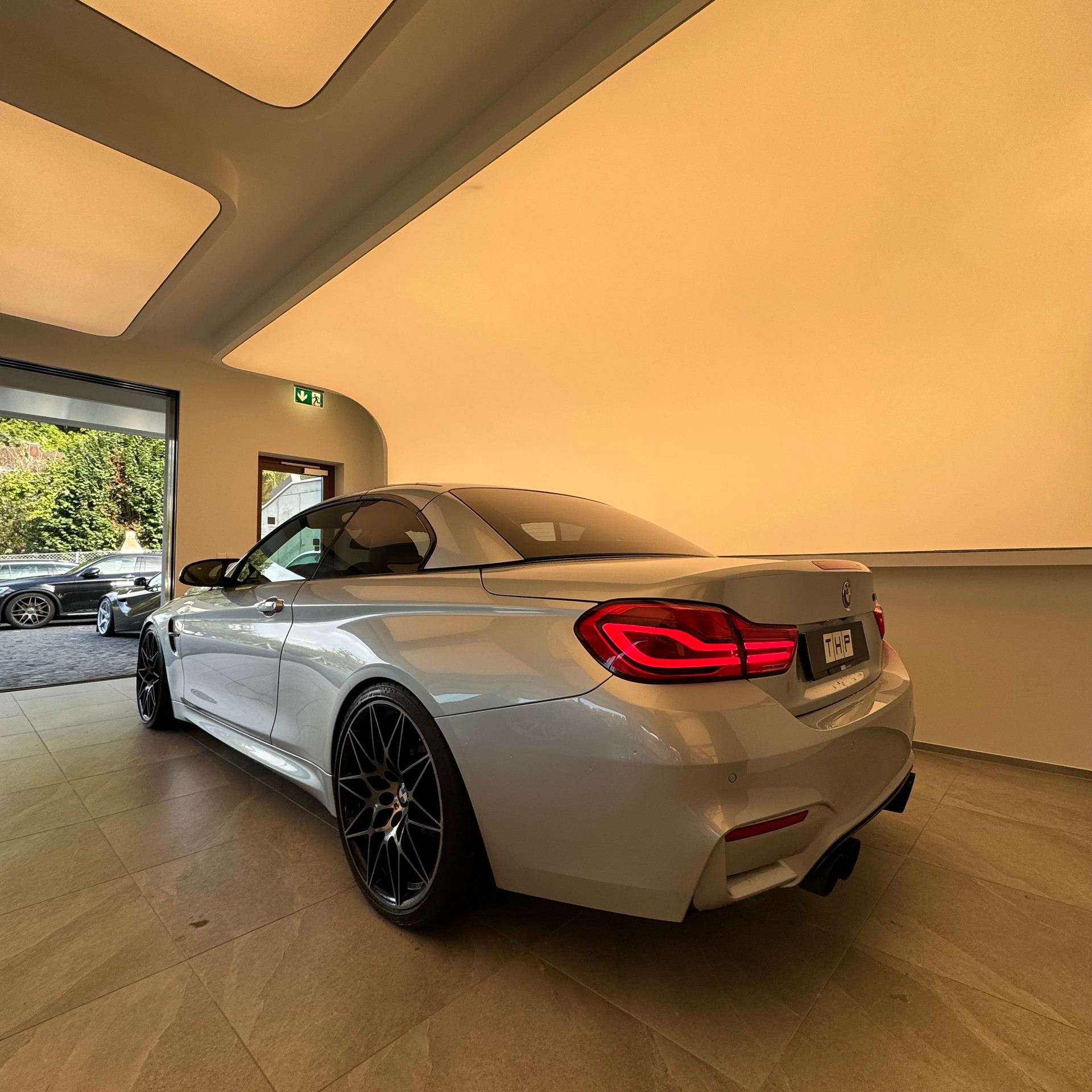 BMW M4 Cabriolet DKG-image-4