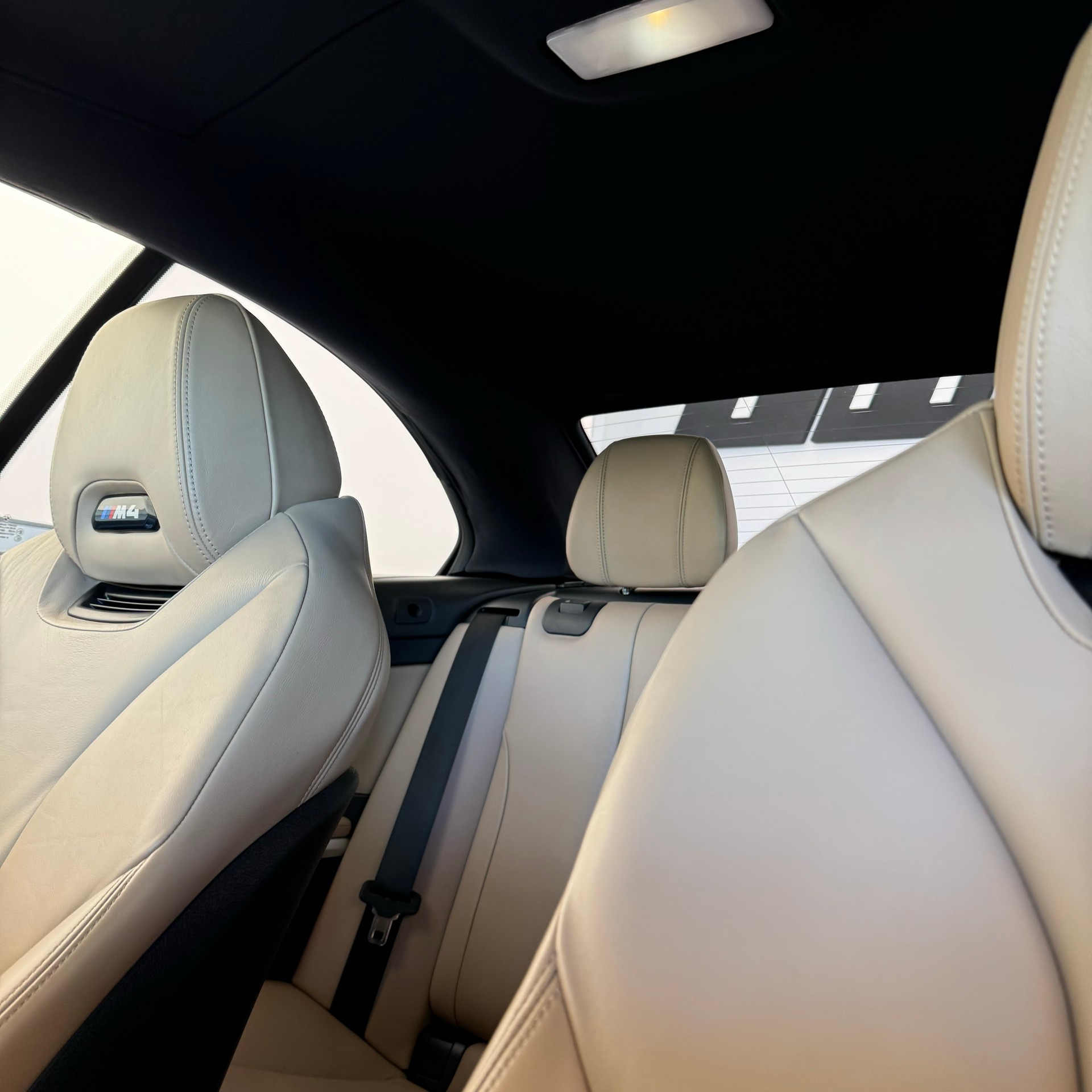BMW M4 Cabriolet DKG-image-10
