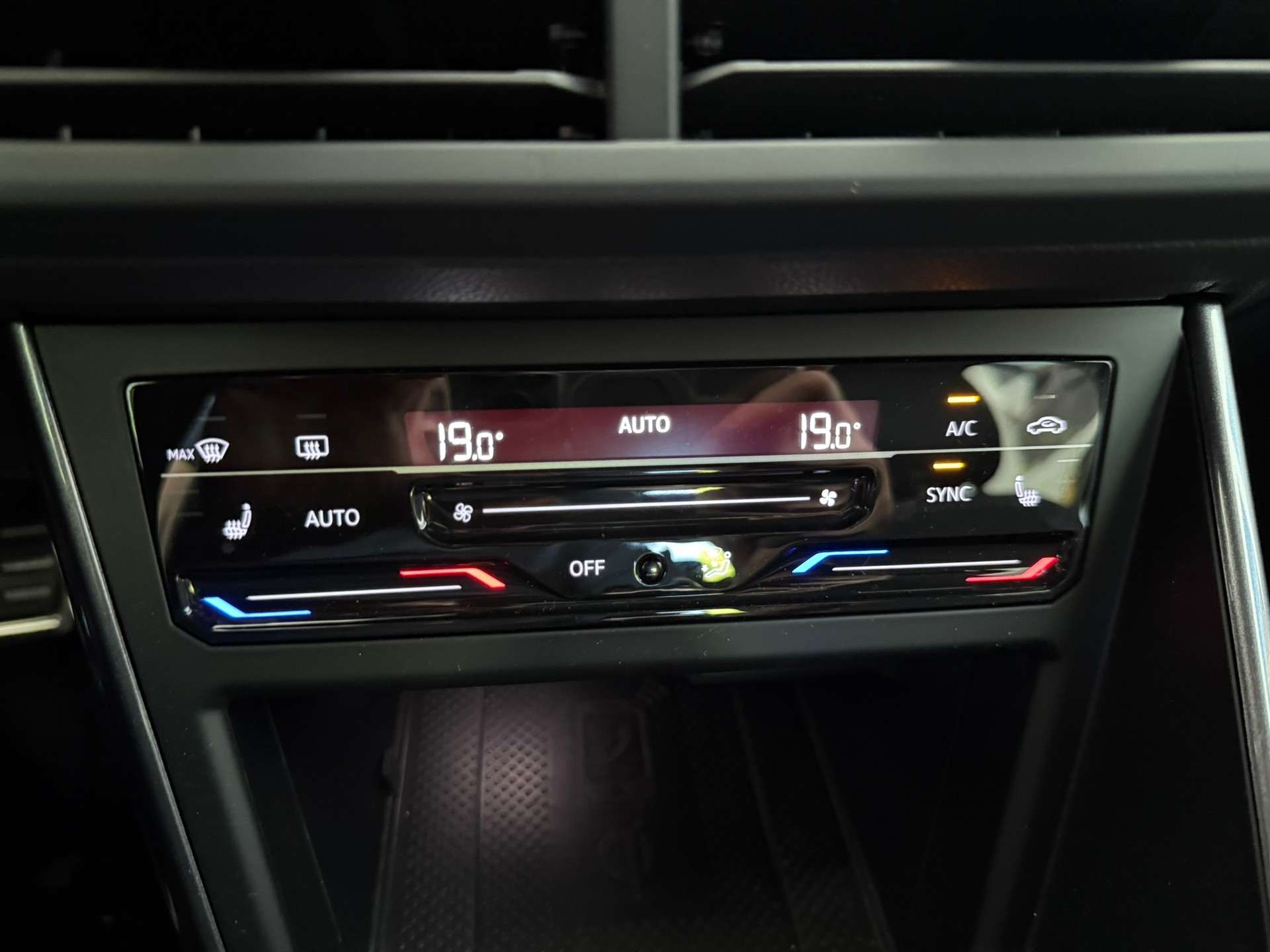 VW Polo 2.0 TSI GTI DSG, 8-fach breift-image-14
