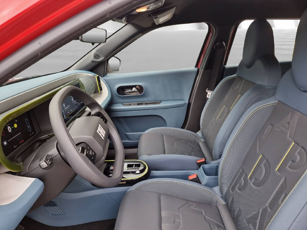 FIAT Grande Panda Red-image-3