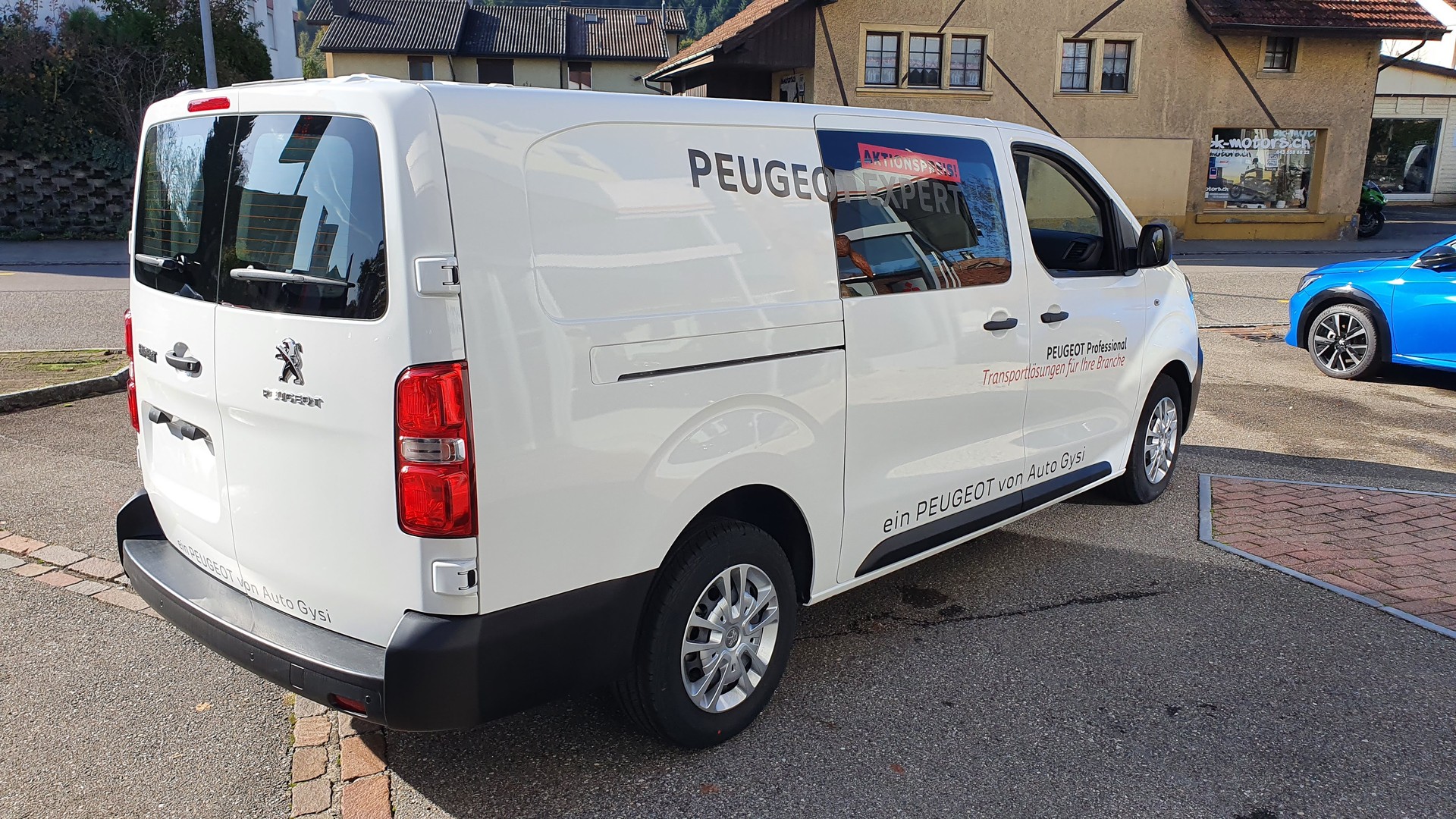 PEUGEOT e-Expert 50 KWh Standard-image-5