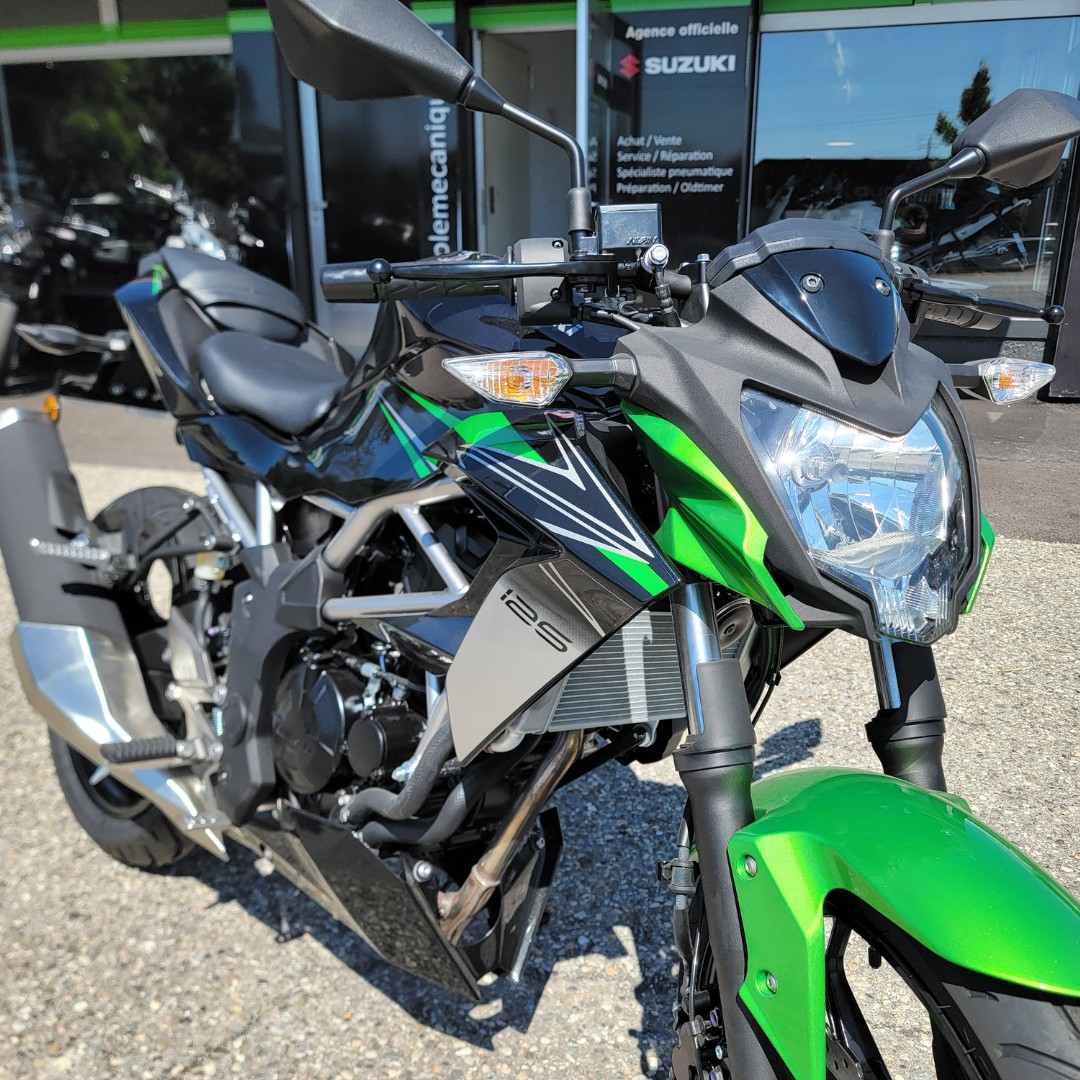KAWASAKI Z 125-image-8