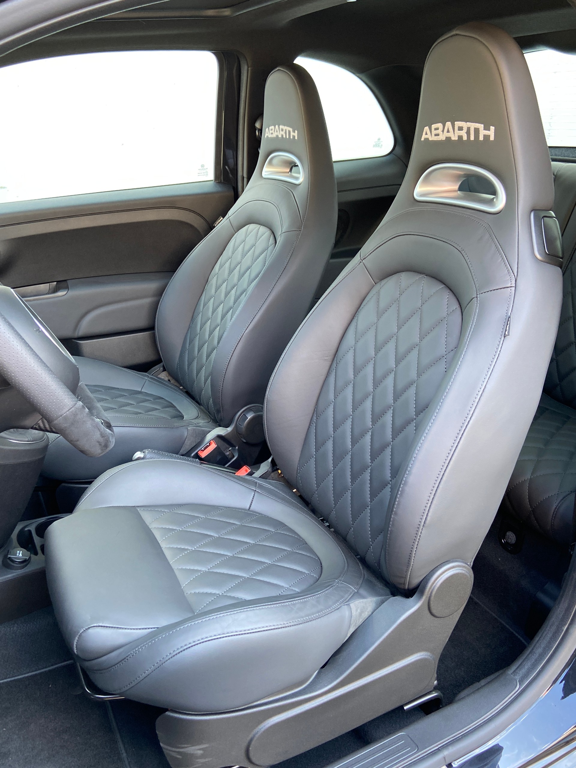FIAT 695 1.4 16V Turbo Abarth Turismo-image-7