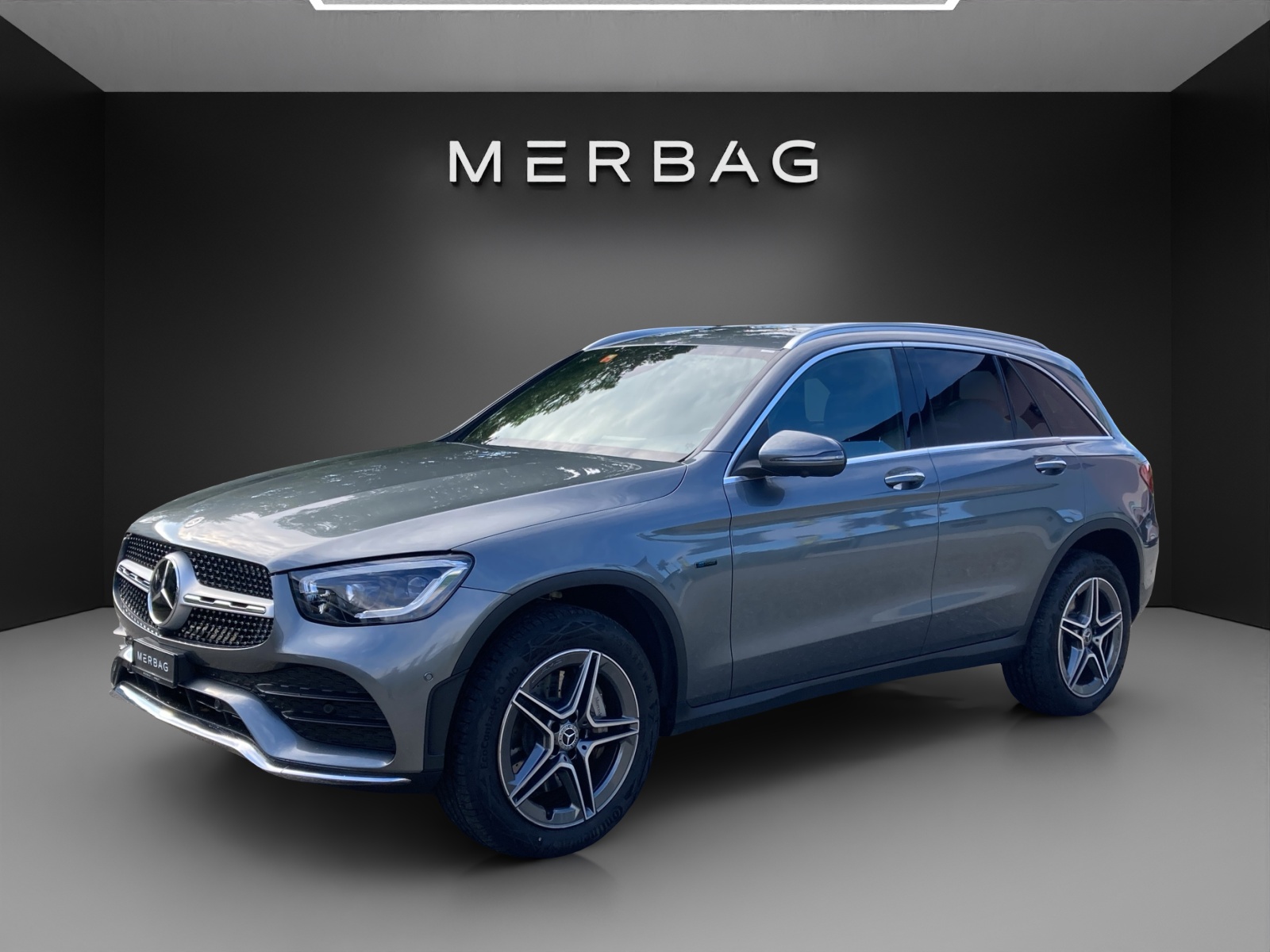 MERCEDES-BENZ GLC 300 e AMG Line 4Matic-image-0