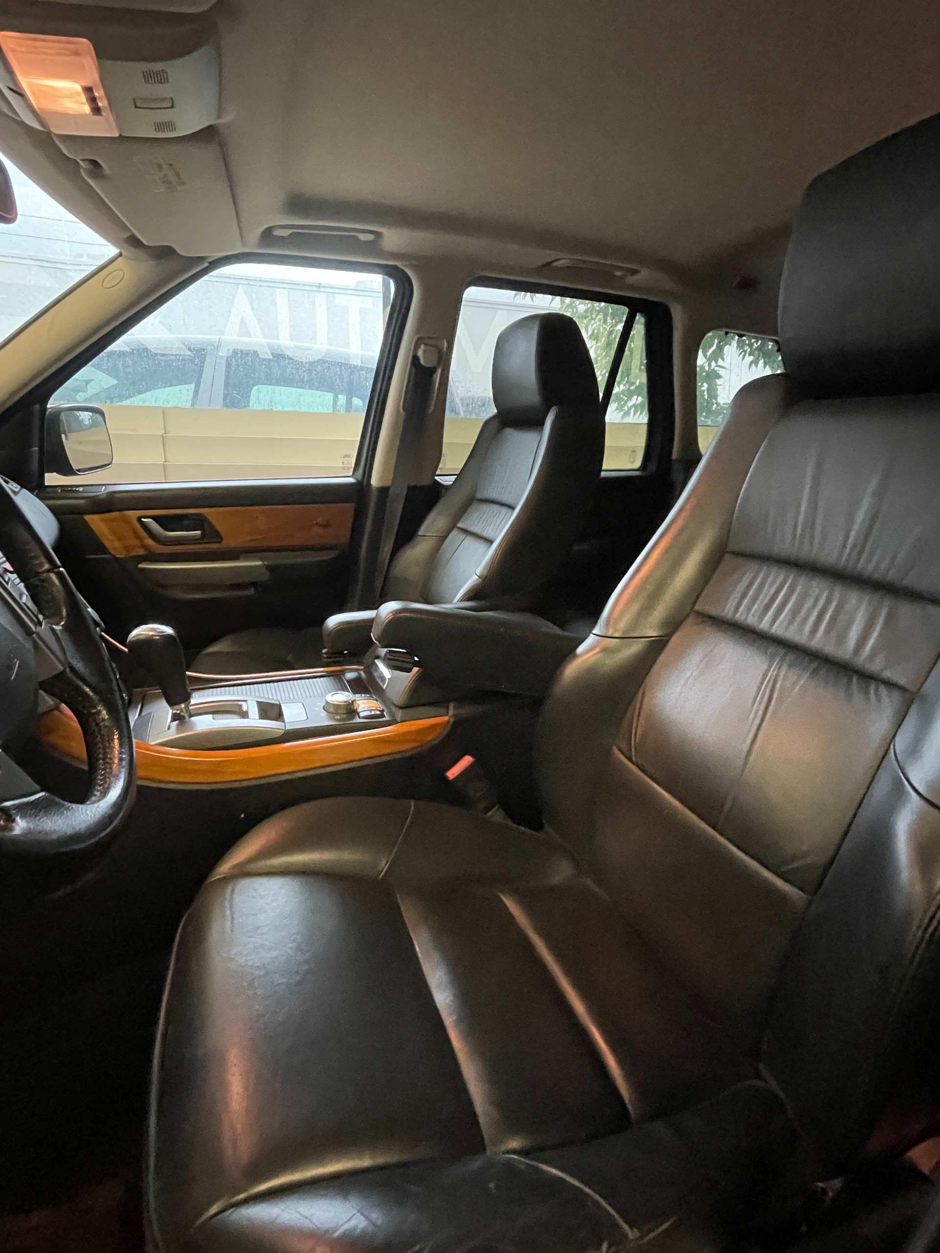 LAND ROVER Range Rover Sport 3.6 Td8 HSE Automatic-image-9
