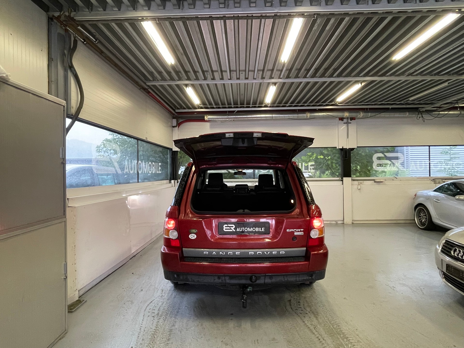 LAND ROVER Range Rover Sport 3.6 Td8 HSE Automatic-image-5