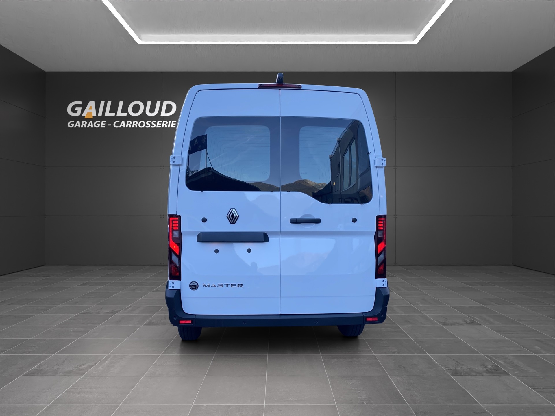 RENAULT Master T35 2.0 Blue dCi 150 L2H2 Automat-image-5