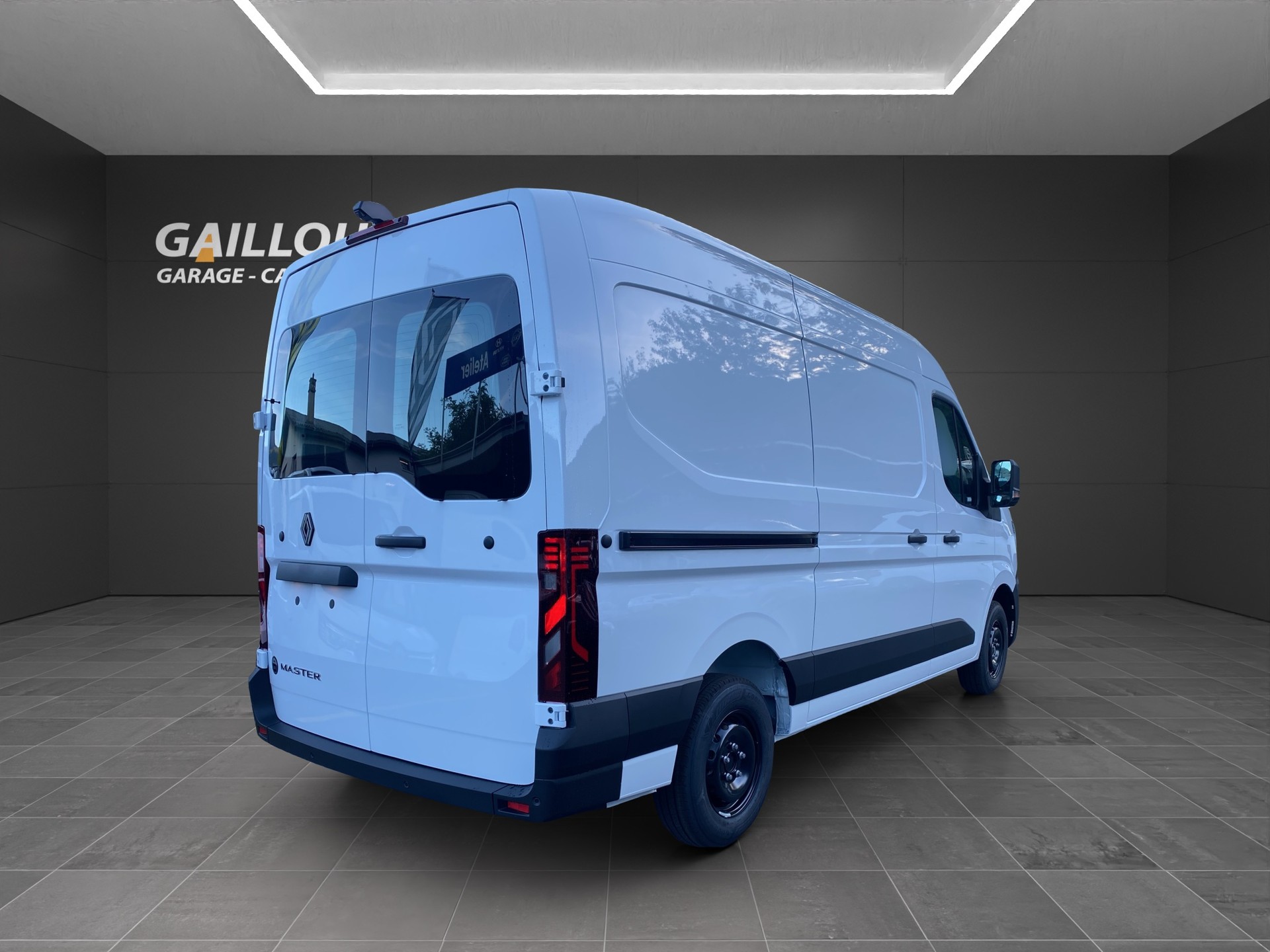 RENAULT Master T35 2.0 Blue dCi 150 L2H2 Automat-image-4