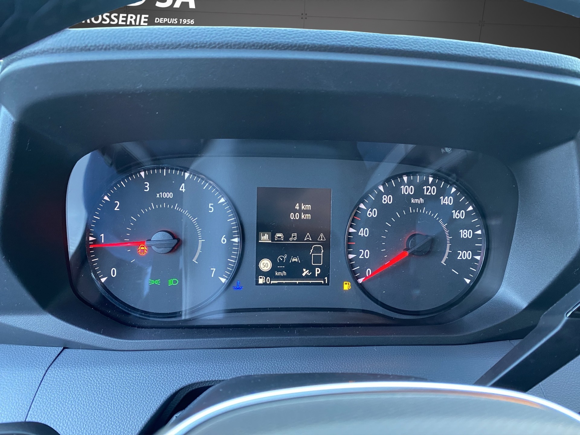 RENAULT Master T35 2.0 Blue dCi 150 L2H2 Automat-image-8