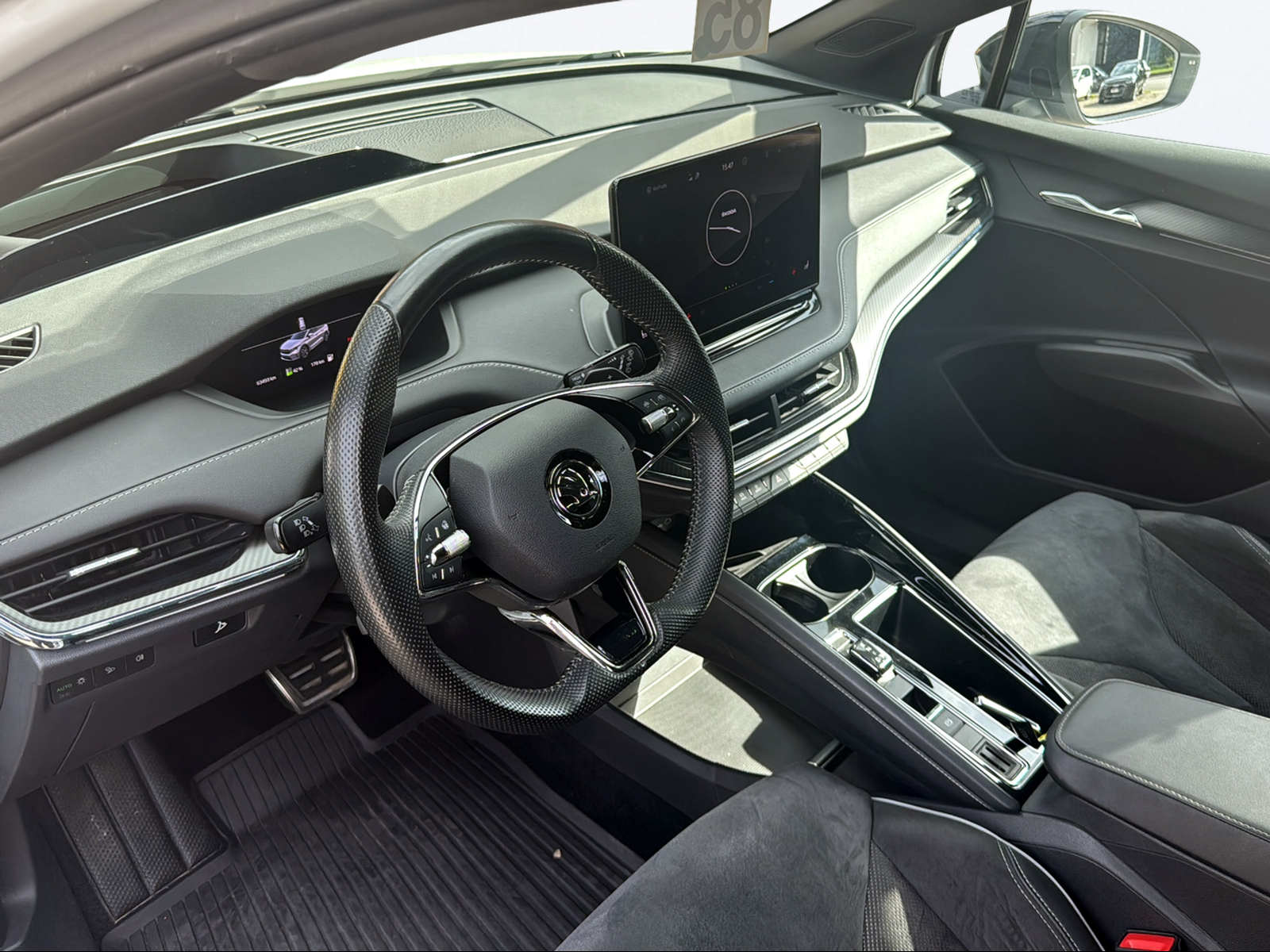 SKODA Enyaq iV 80x SportLine-image-10