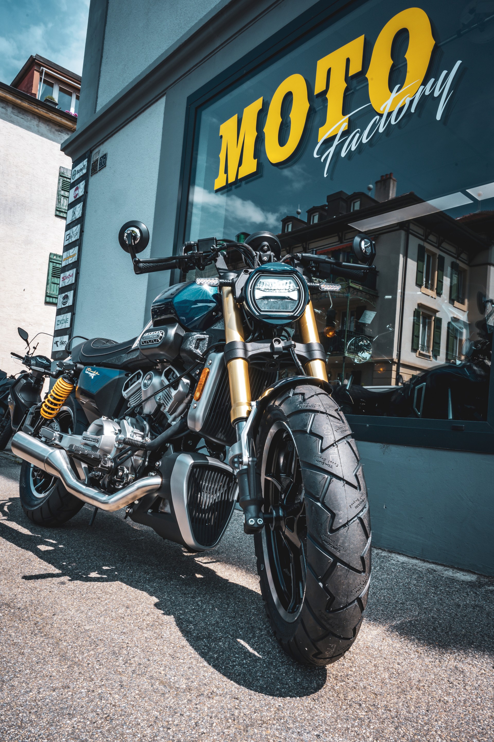 HYOSUNG 125 GV X-showroom-element-1