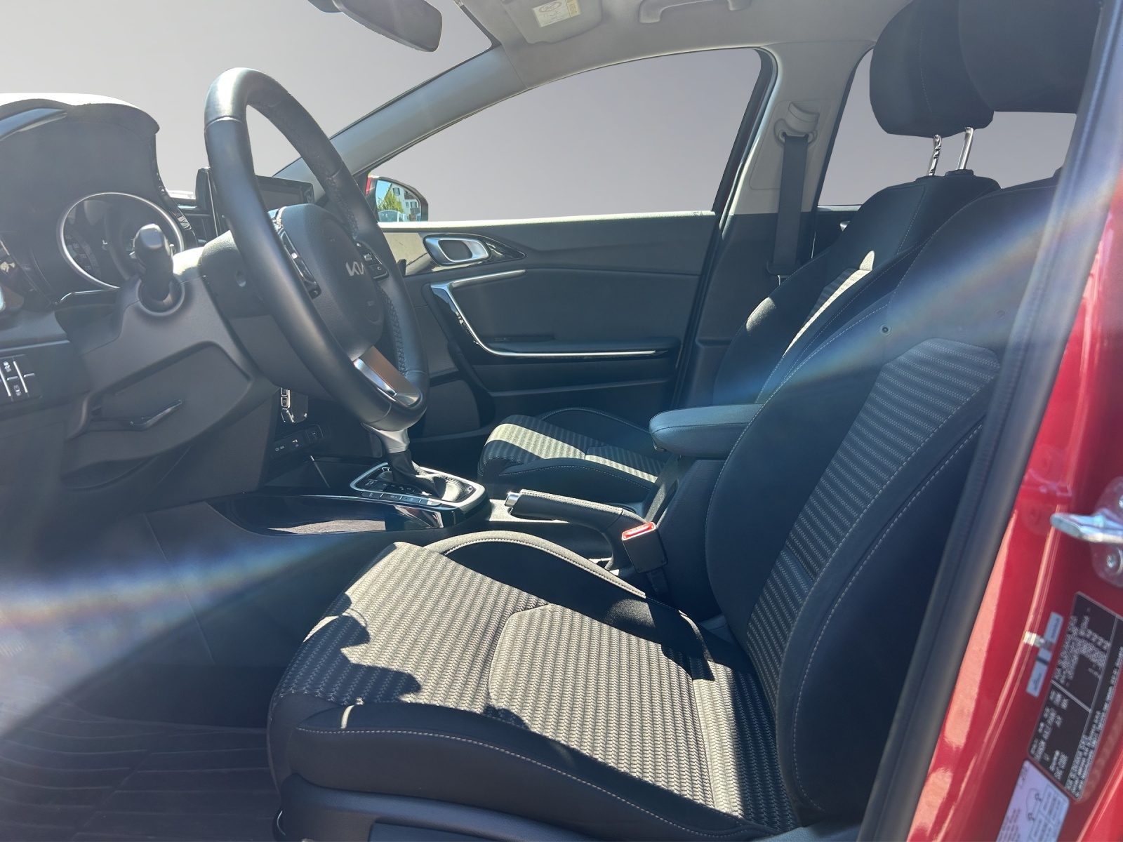 KIA Ceed SW 1.5 T-GDi Power-image-8