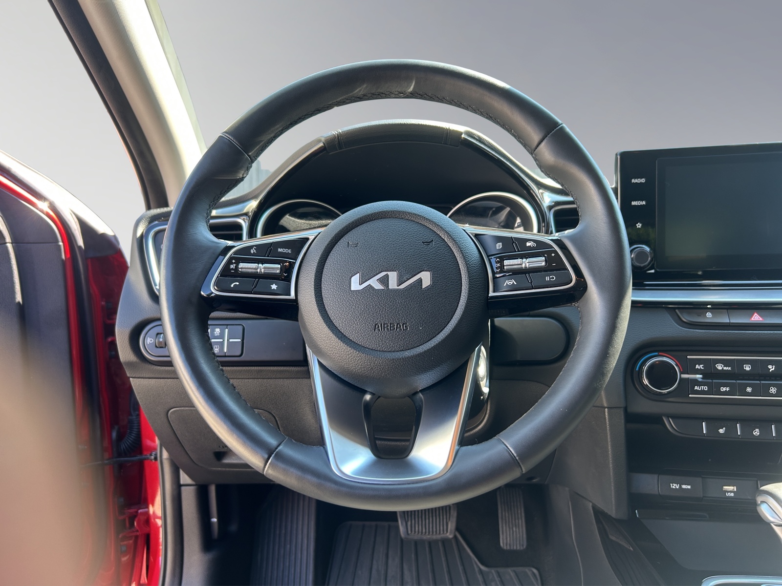 KIA Ceed SW 1.5 T-GDi Power-image-9