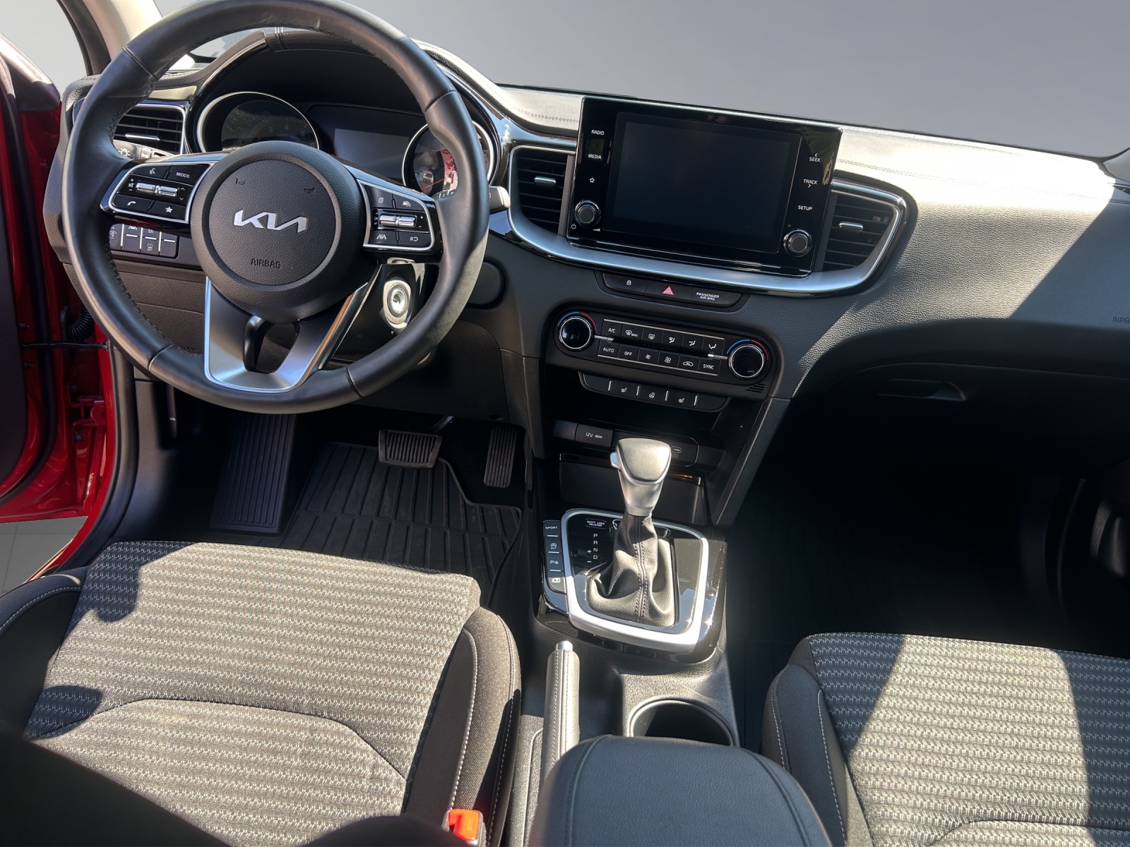 KIA Ceed SW 1.5 T-GDi Power-image-12