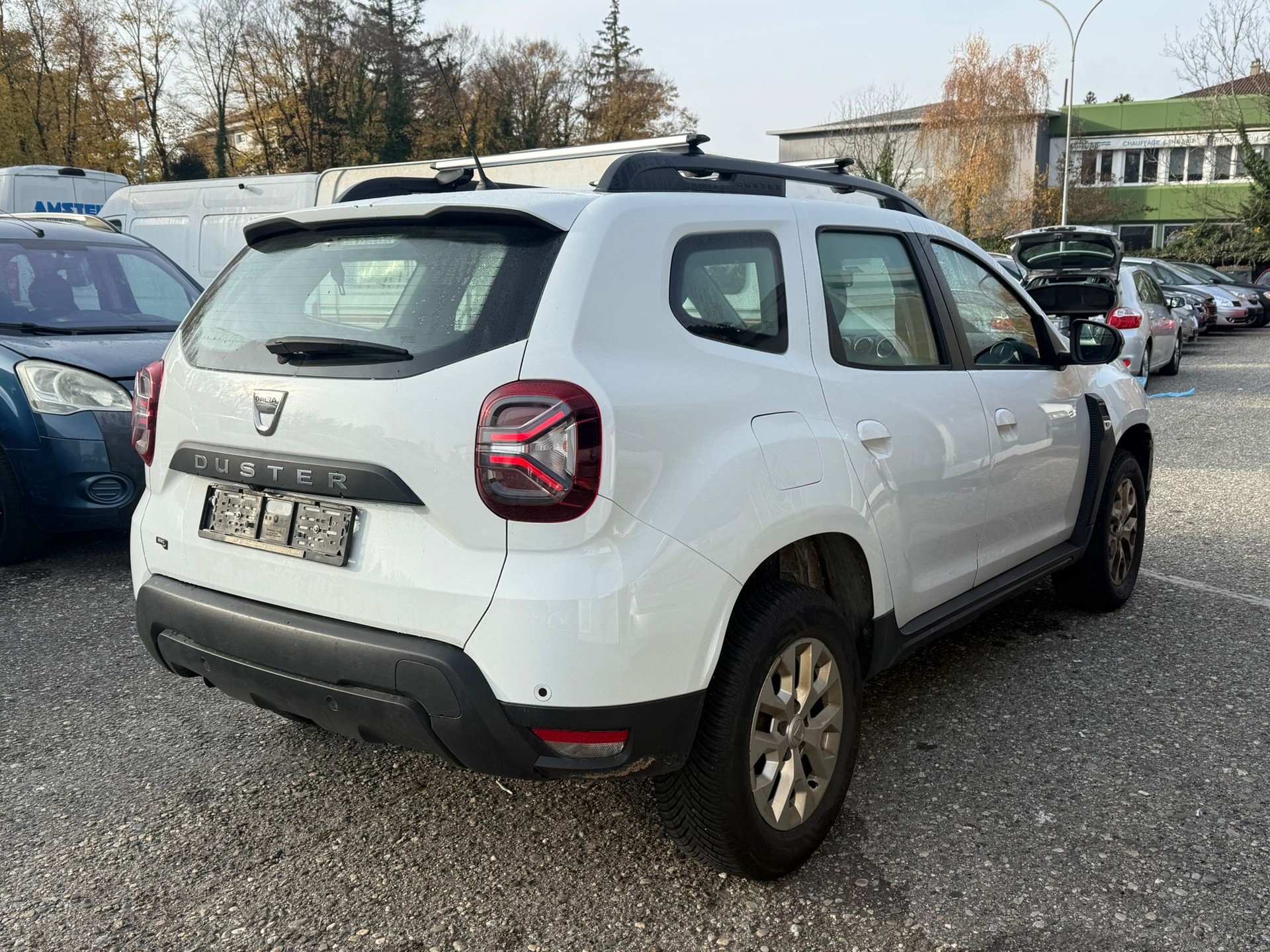 DACIA Duster dCi 115 Celebration 4x4-image-6