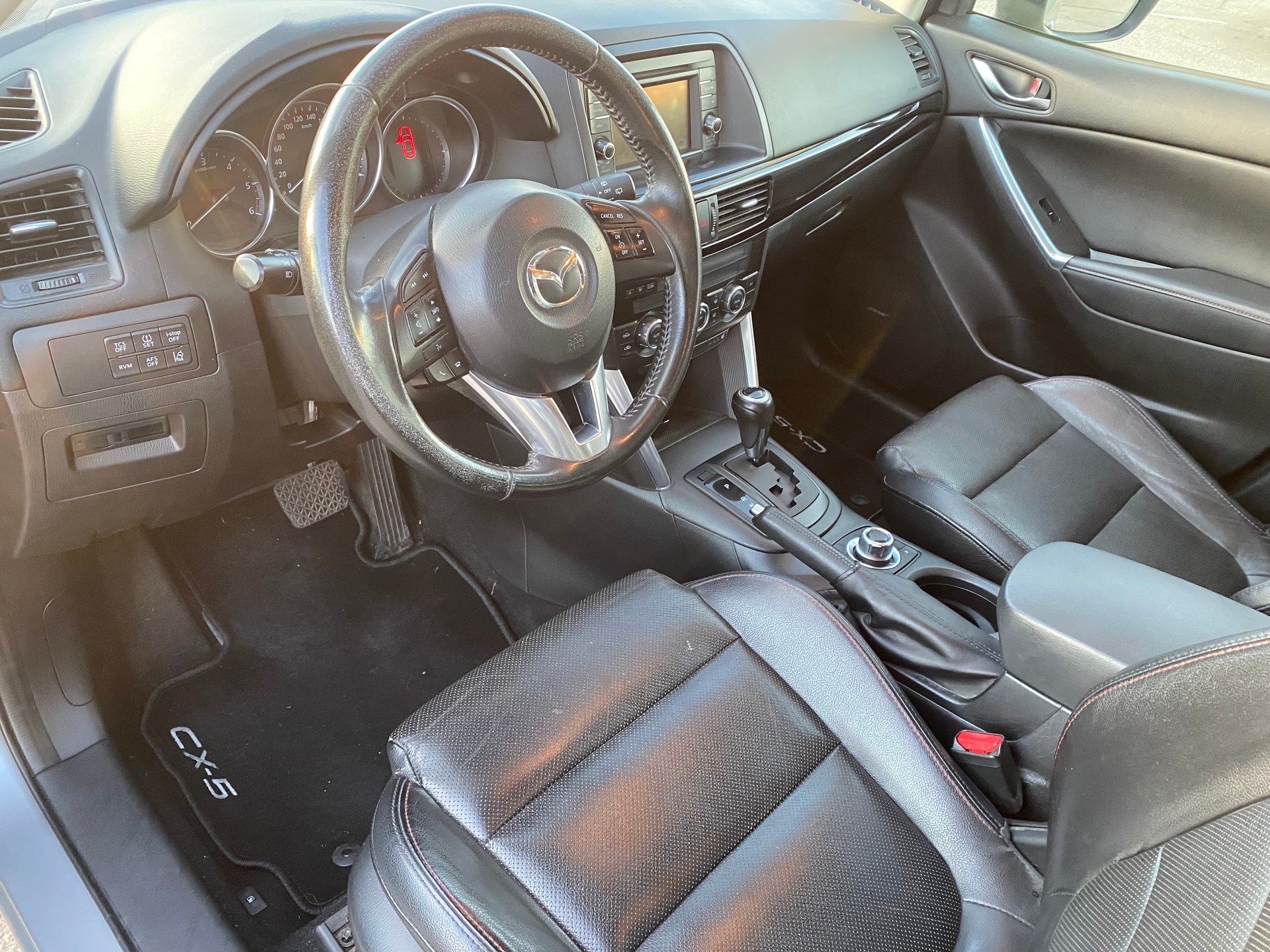 MAZDA CX-5 2.2 D HP Revolution AWD Automatic-image-4