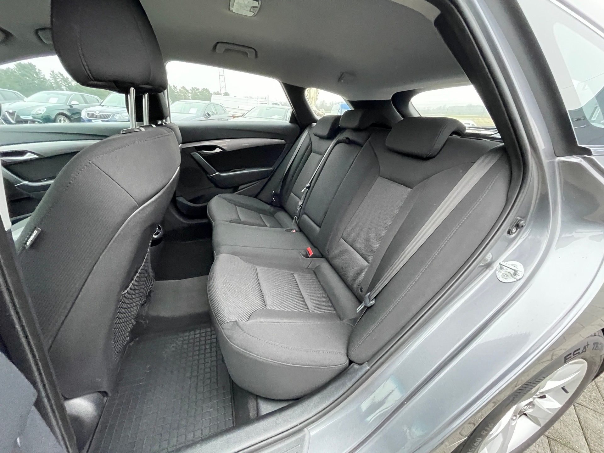 HYUNDAI i40 Wagon 1.7 CRDI ISG Comfort-image-12