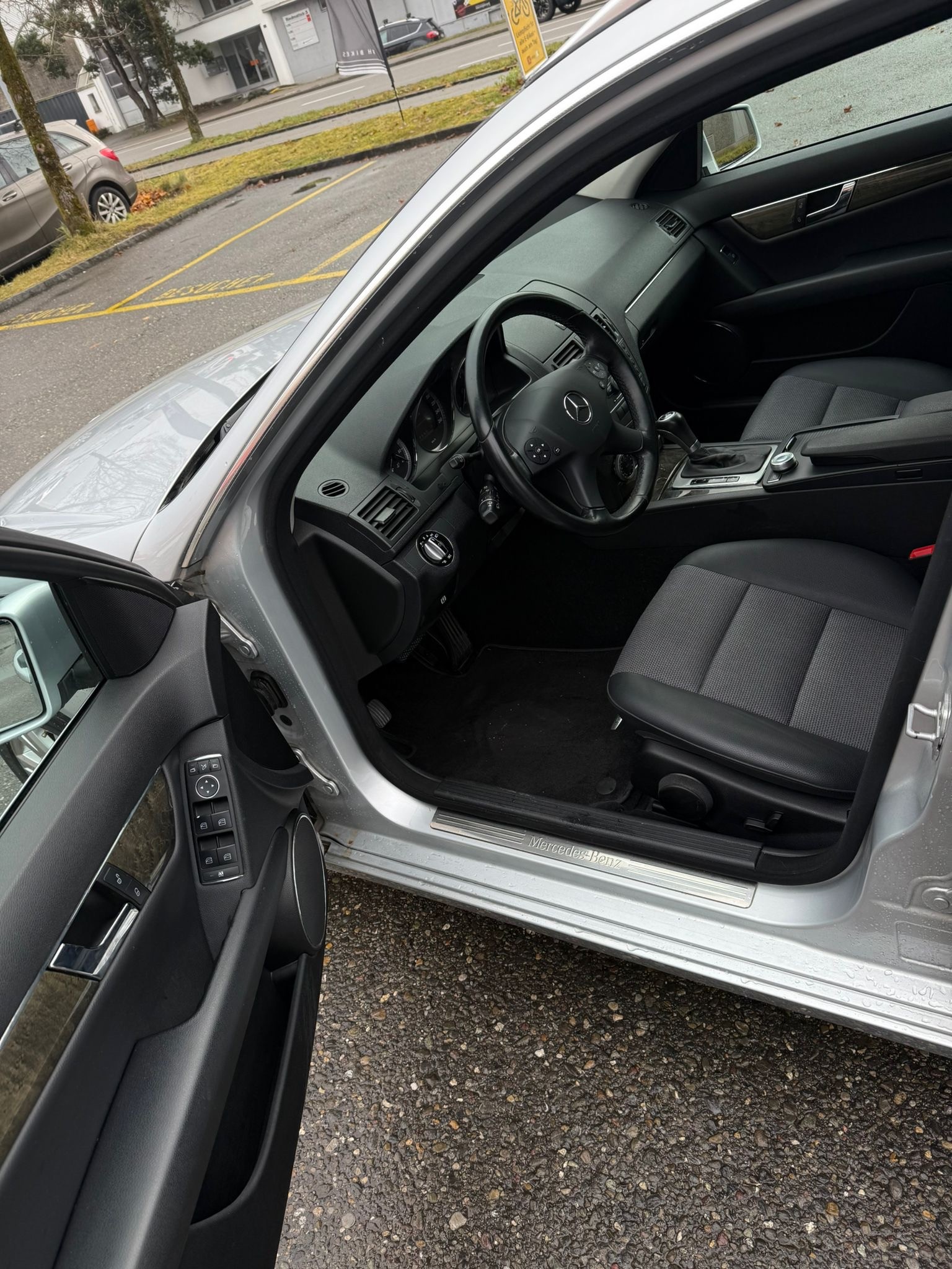 MERCEDES-BENZ C 250 CDI BlueEfficiency Avantgarde Automatic-image-9