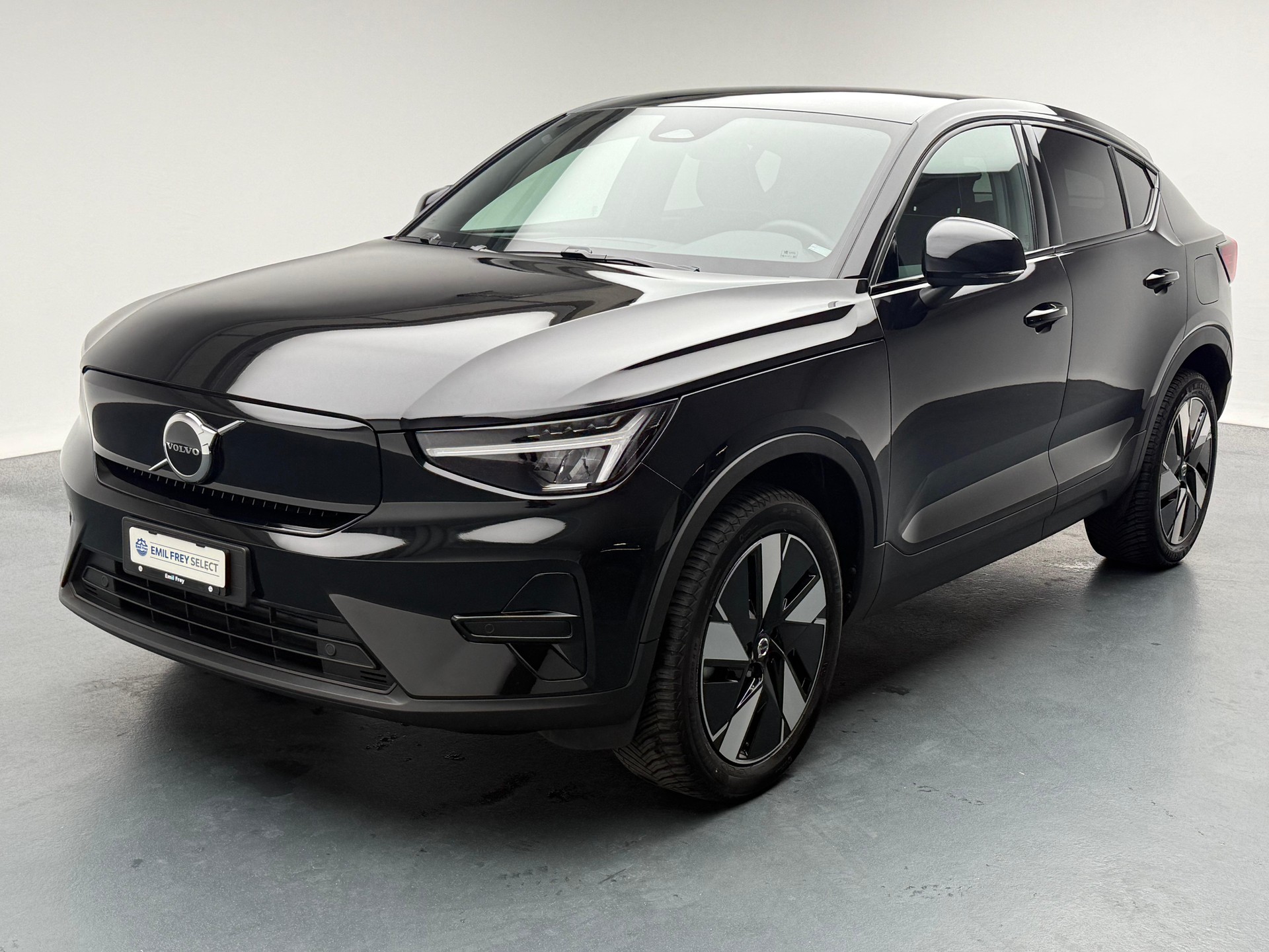 VOLVO C40 E80 Plus AWD-image-1