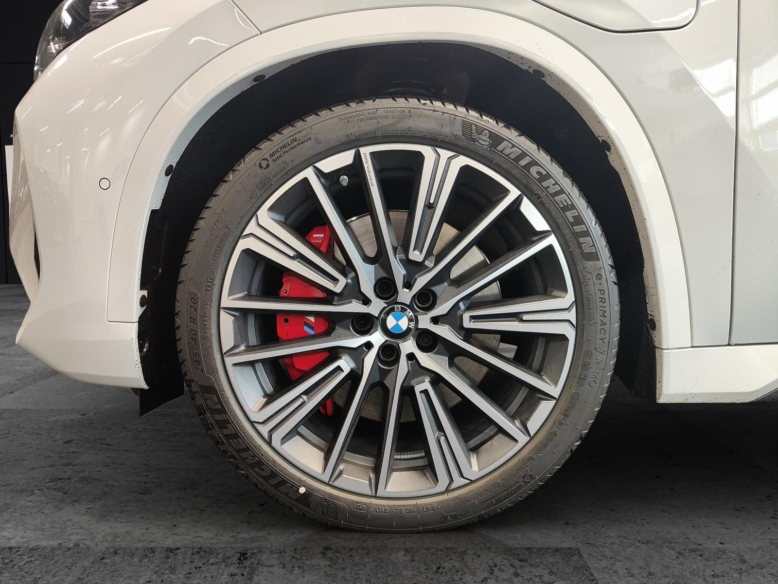 BMW X1 30e xDrive paddles-image-4