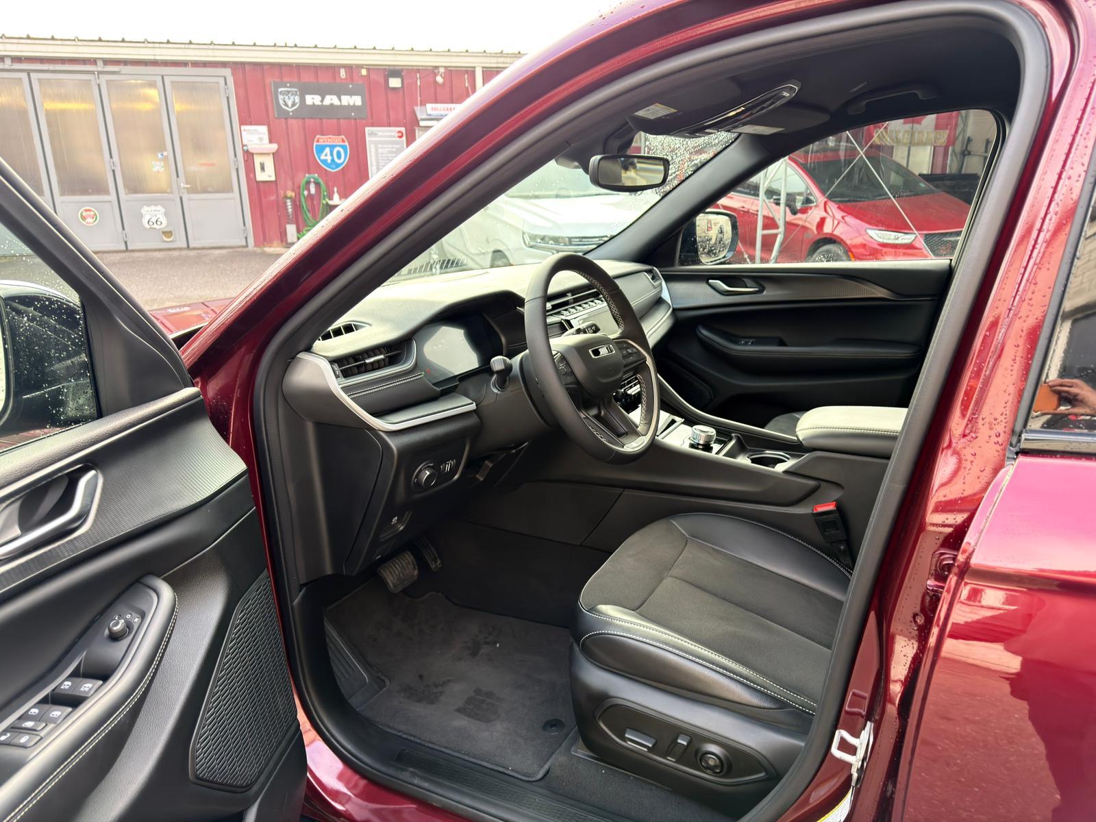 JEEP GRAND CHEROKEE 3.6-V6 4x4 5 Plätzer-image-4
