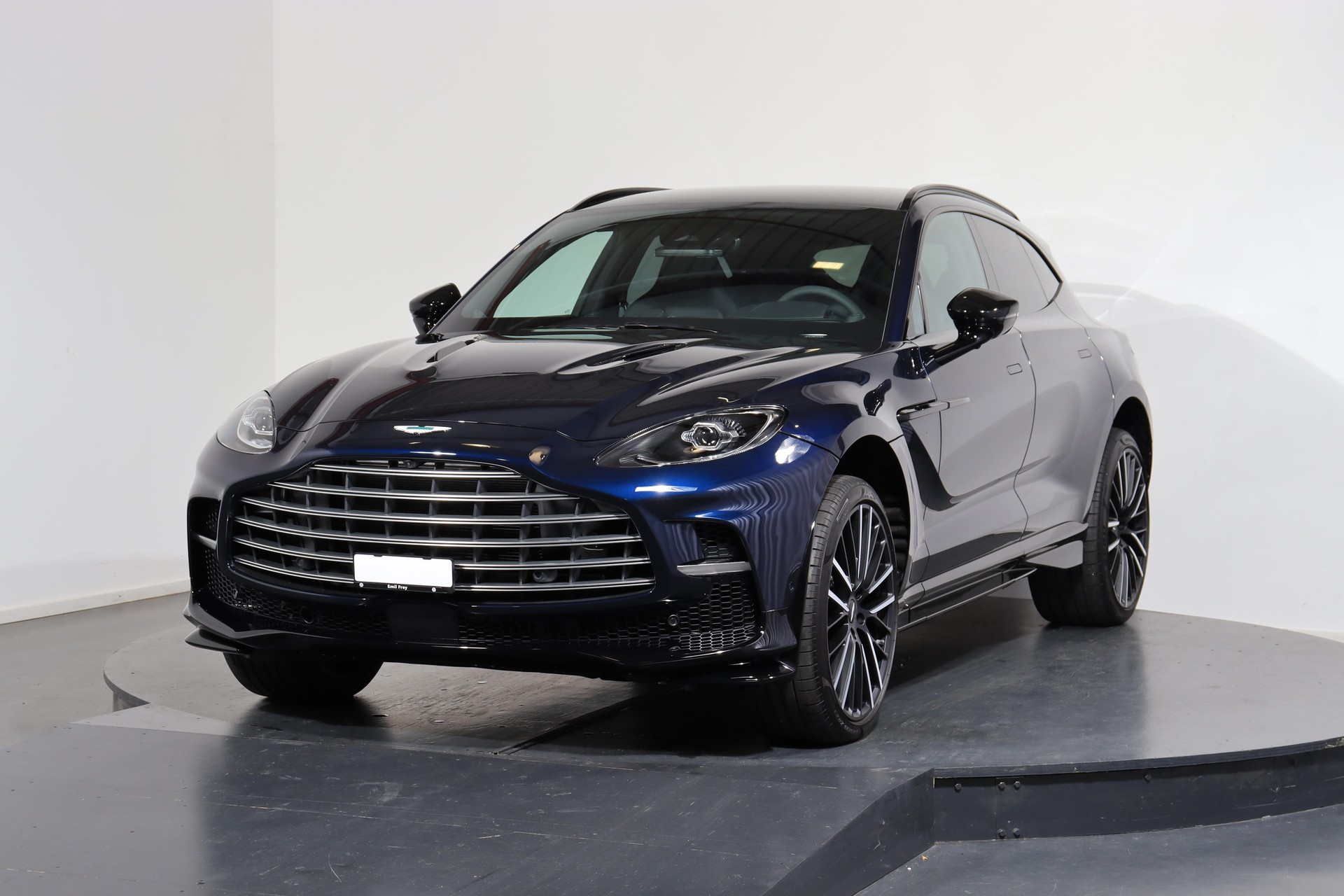 ASTON MARTIN DBX 707 4.0 V8 Bi-Turbo-image-0