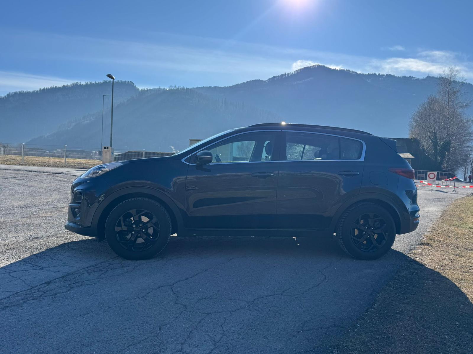 KIA Sportage 1.6CRDi Mild Hybrid Black Edition 4WD DCT-image-3
