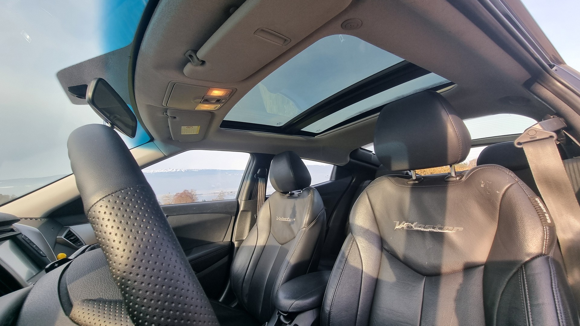 HYUNDAI Veloster 1.6 GDI-image-4