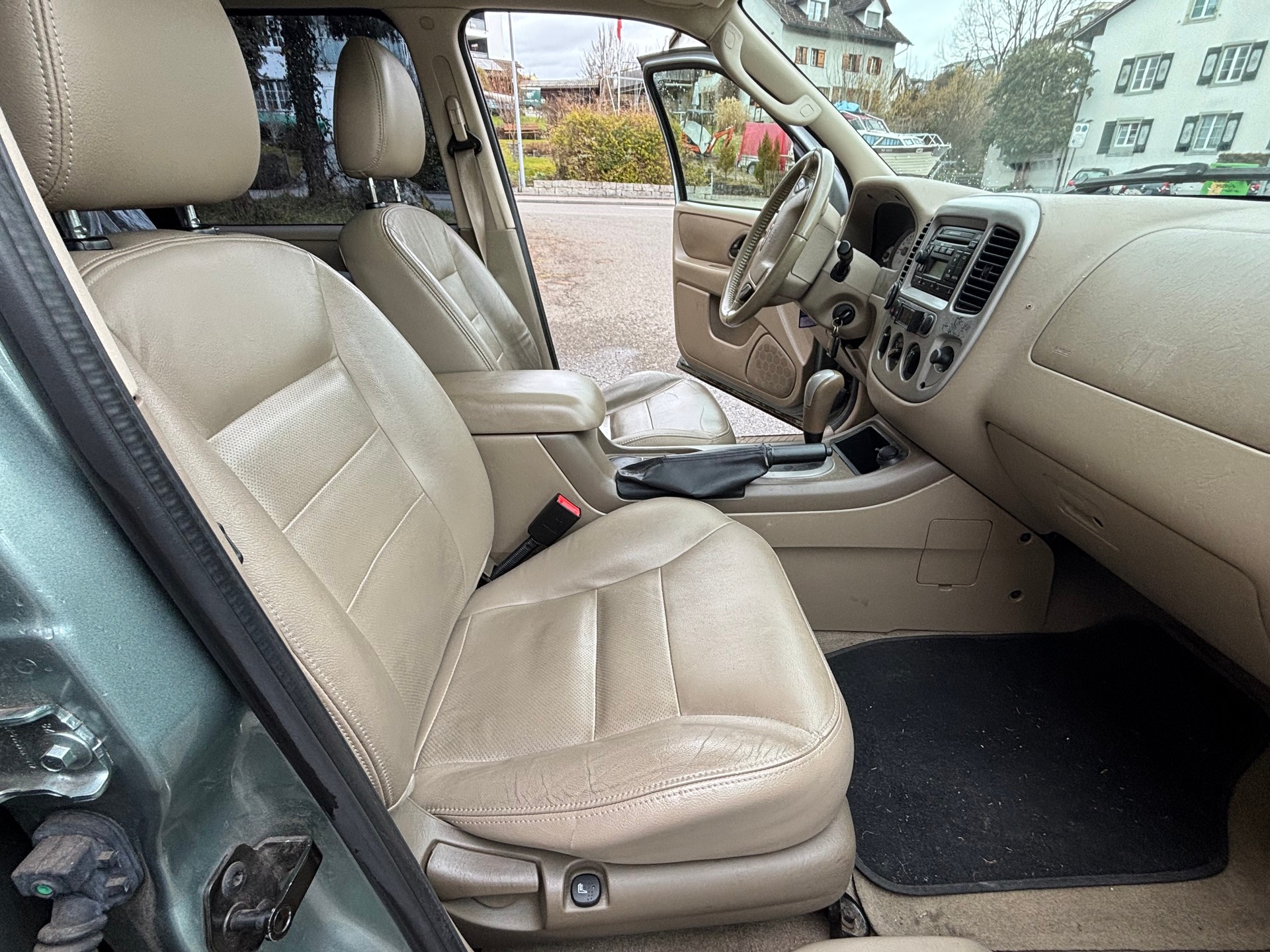 FORD Maverick 3.0 24V Executive-image-11