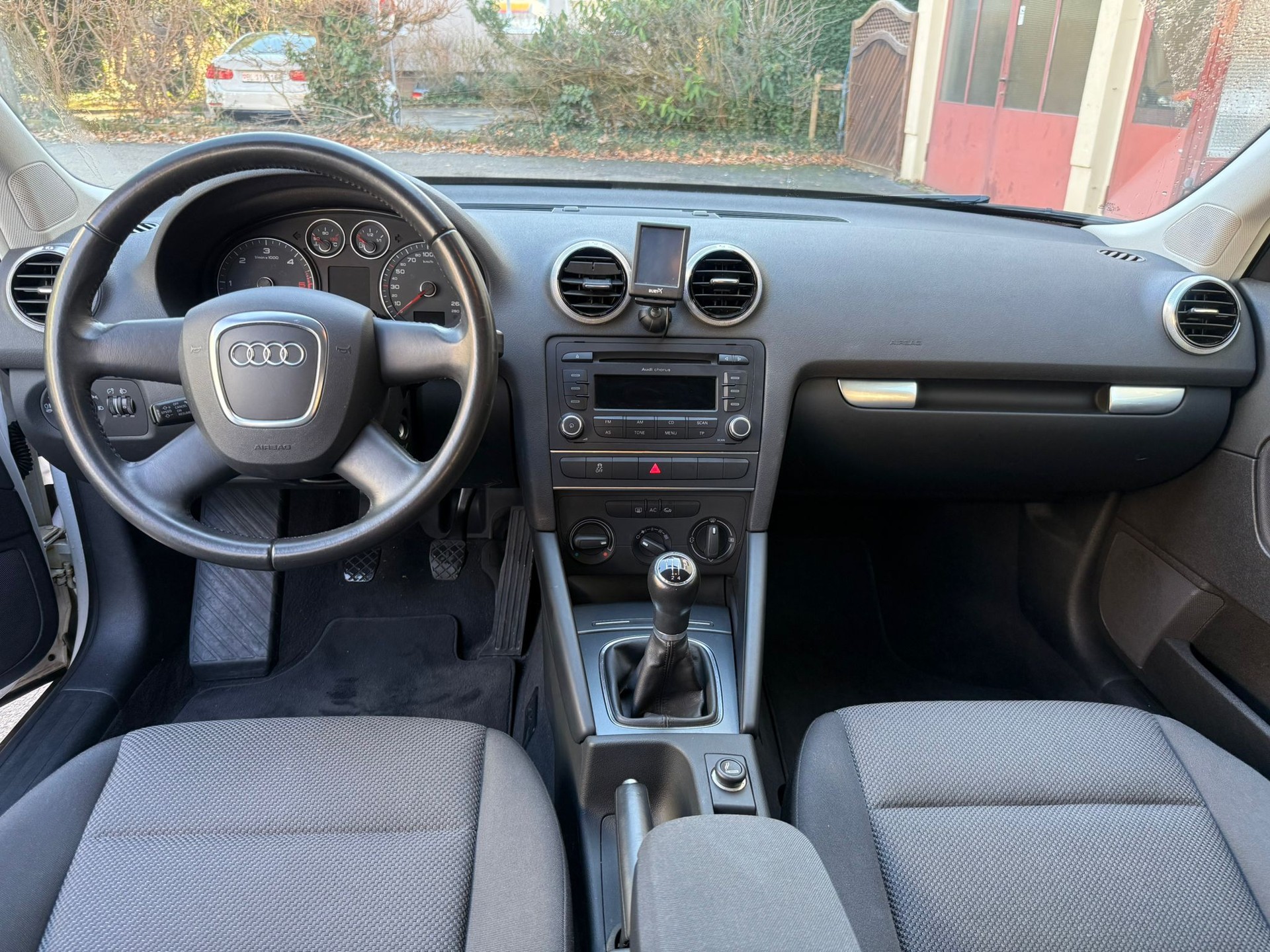 AUDI A3 Sportback 1.6 TDI Attraction-image-4