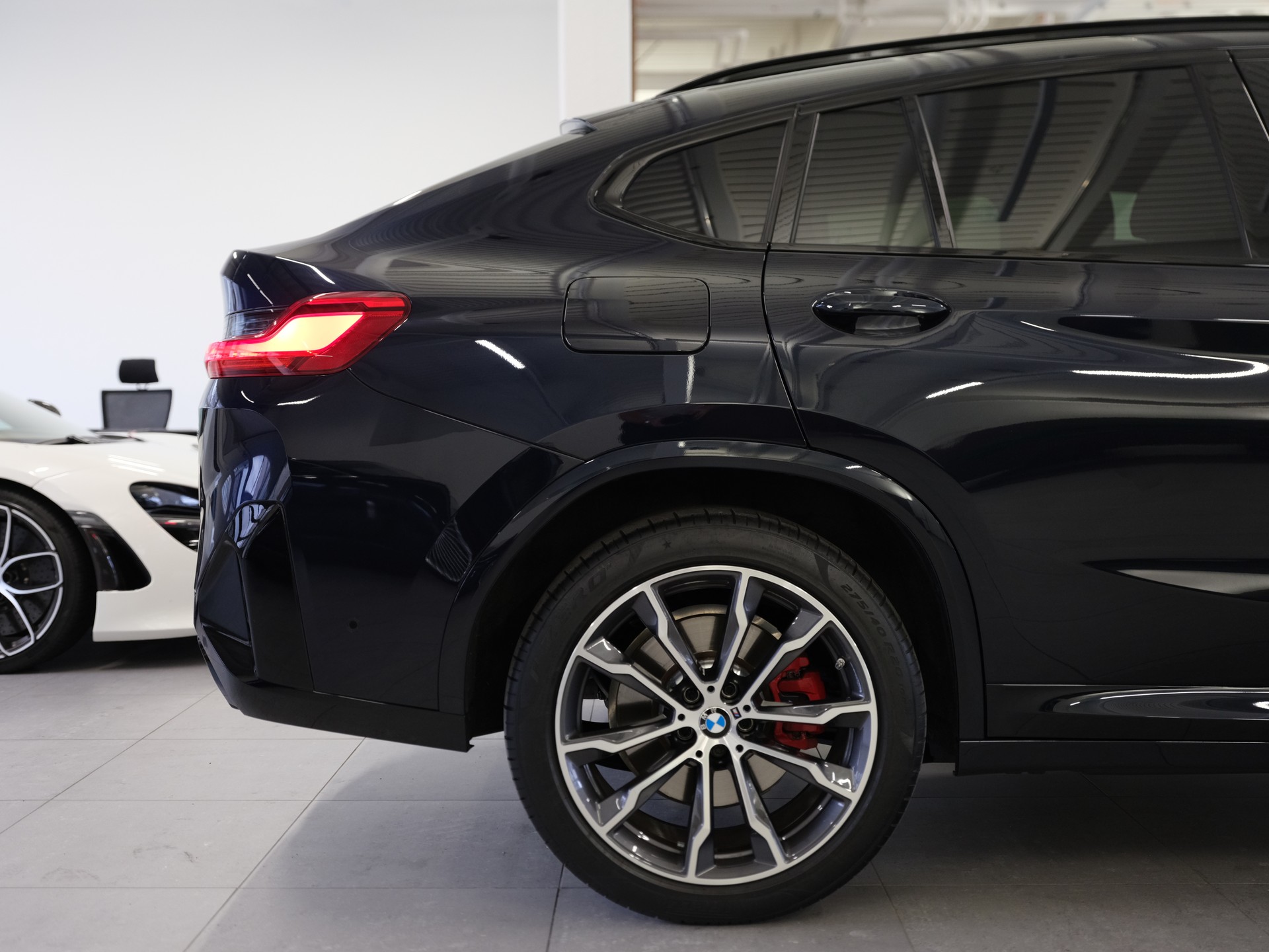 BMW X4 xDrive 48V M40d Steptronic *Pano* *Parkassistent-Paket Plus* *Beheizbares Lenkrad*-image-12