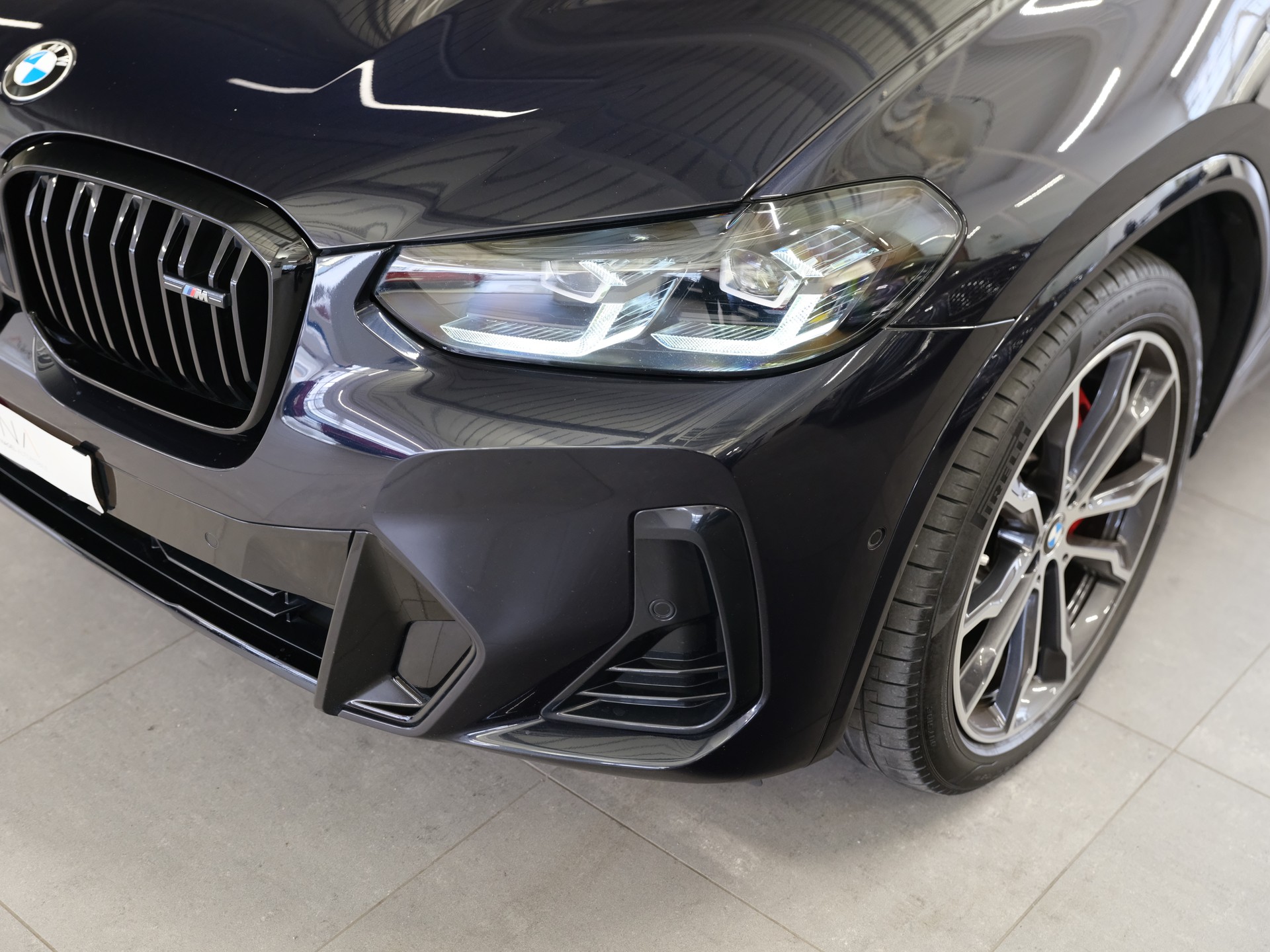 BMW X4 xDrive 48V M40d Steptronic *Pano* *Parkassistent-Paket Plus* *Beheizbares Lenkrad*-image-9