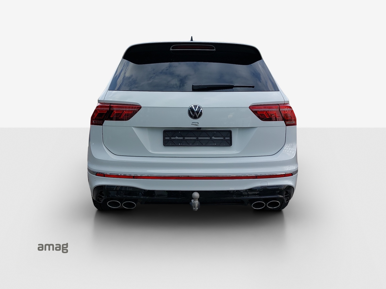 VW Tiguan 2.0TSI R 4Motion DSG-image-3