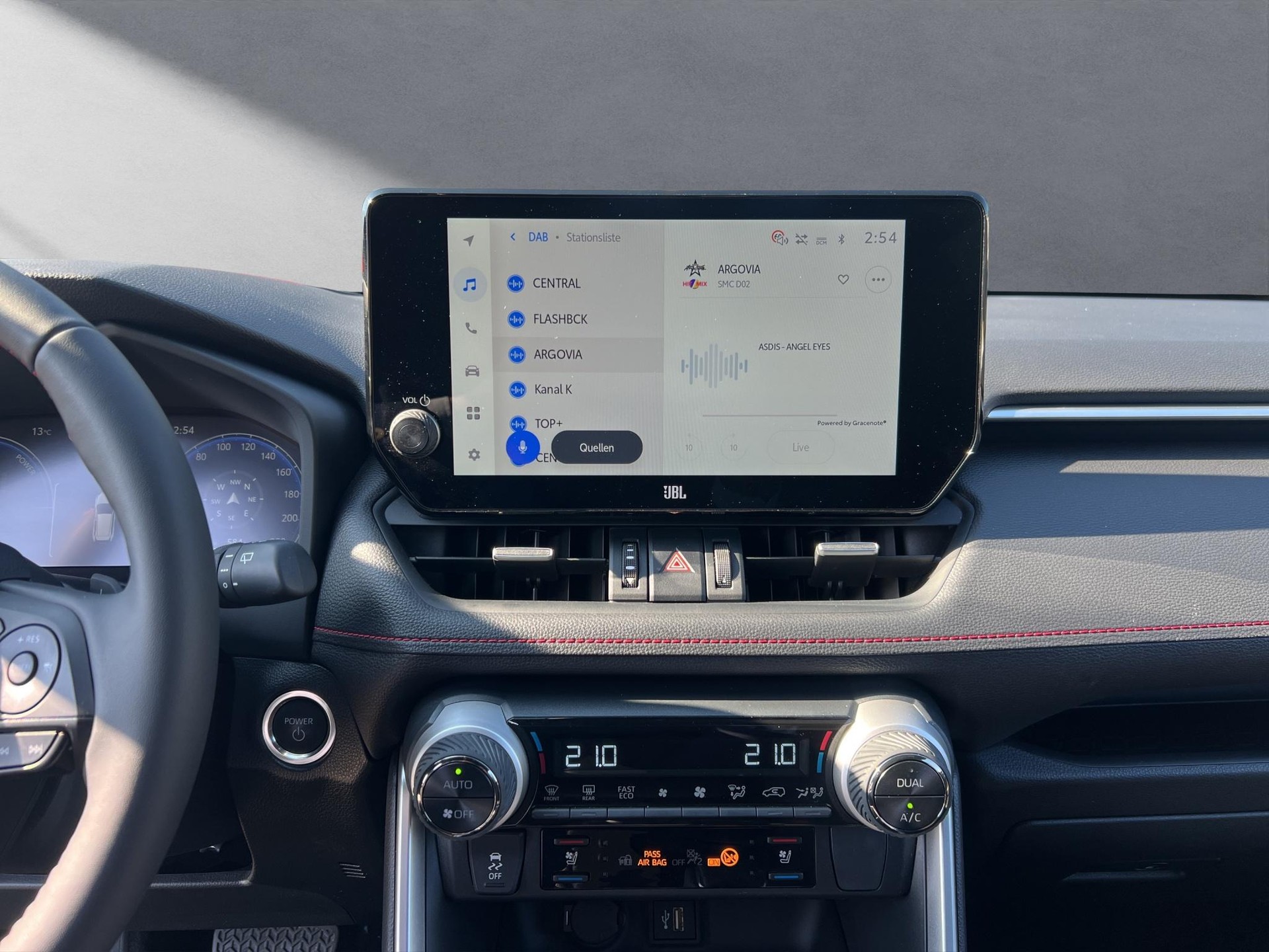TOYOTA RAV4 2.5 Plug-In-Hybrid Platinum-image-6