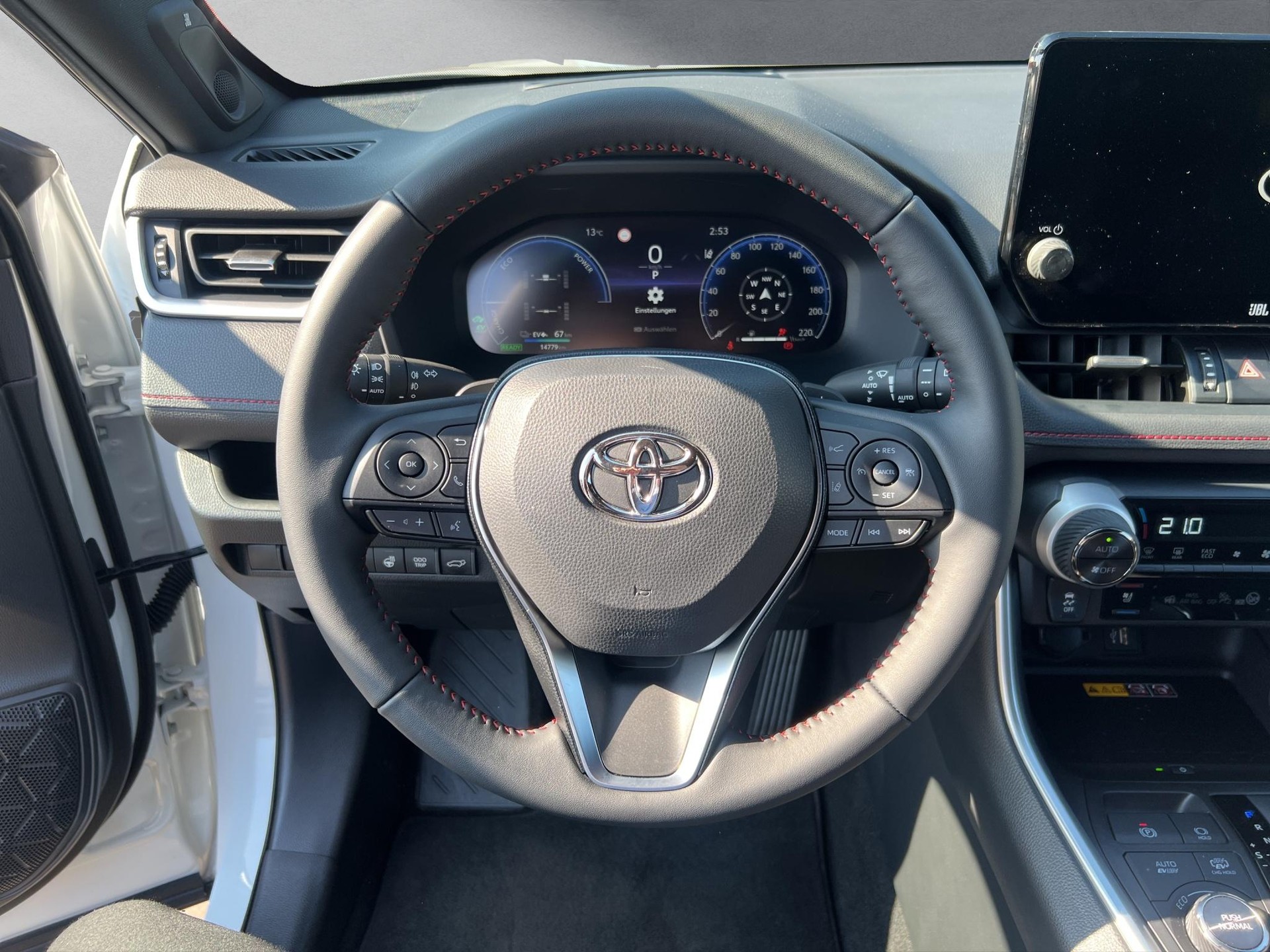 TOYOTA RAV4 2.5 Plug-In-Hybrid Platinum-image-4