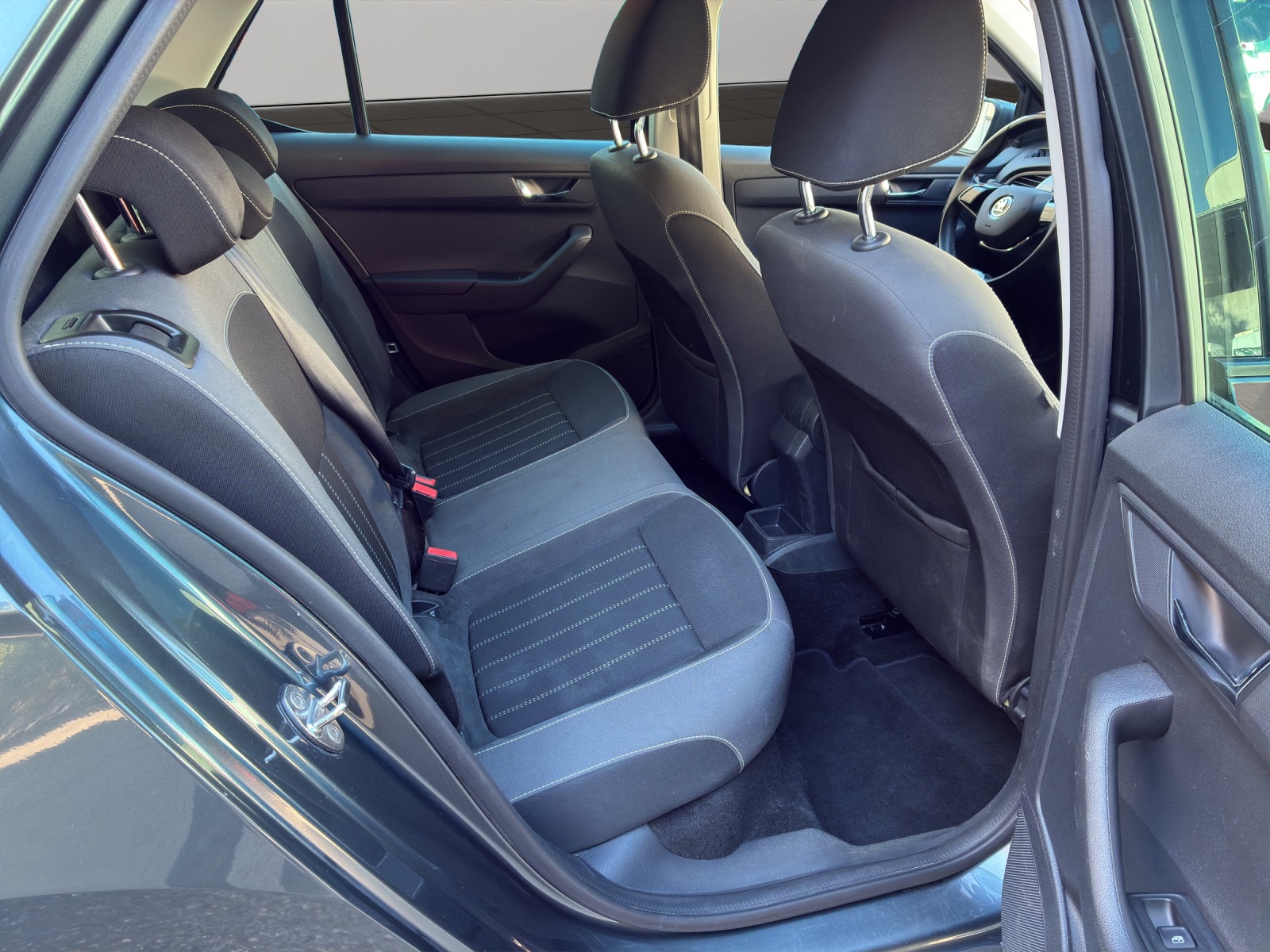SKODA Fabia 1.0 TSI Style DSG-image-12