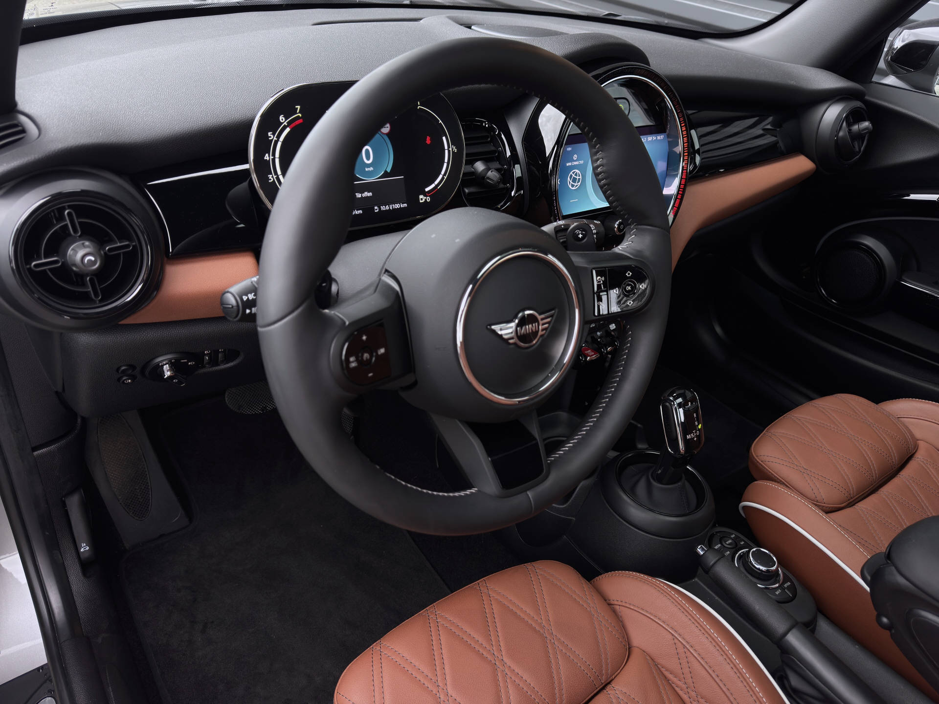 MINI Mini F56 2.0i Cooper S-image-11