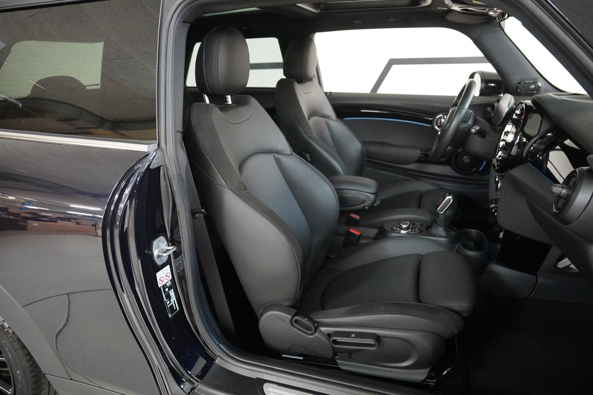 MINI Cooper SE-image-15