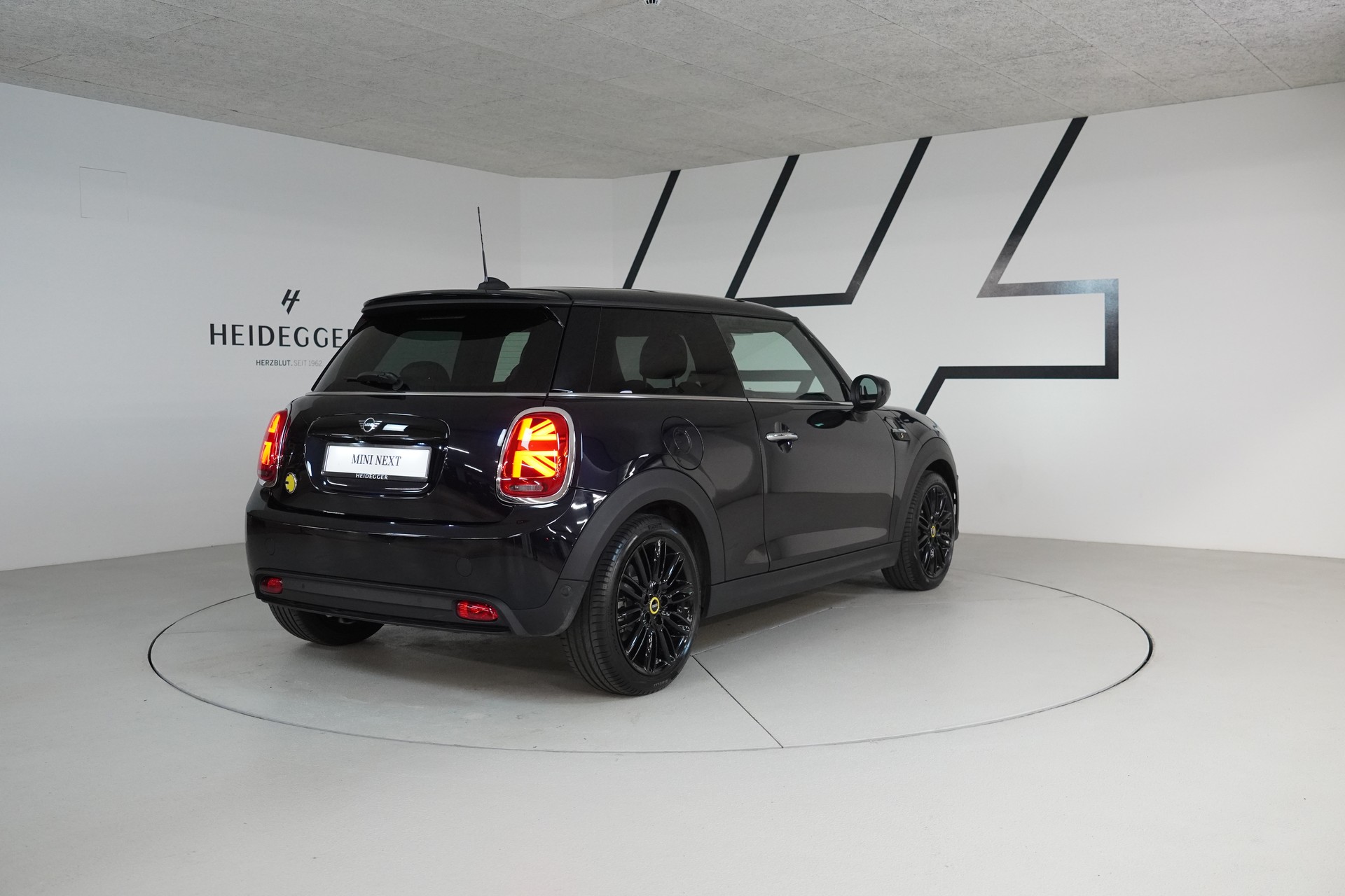 MINI Cooper SE-image-7