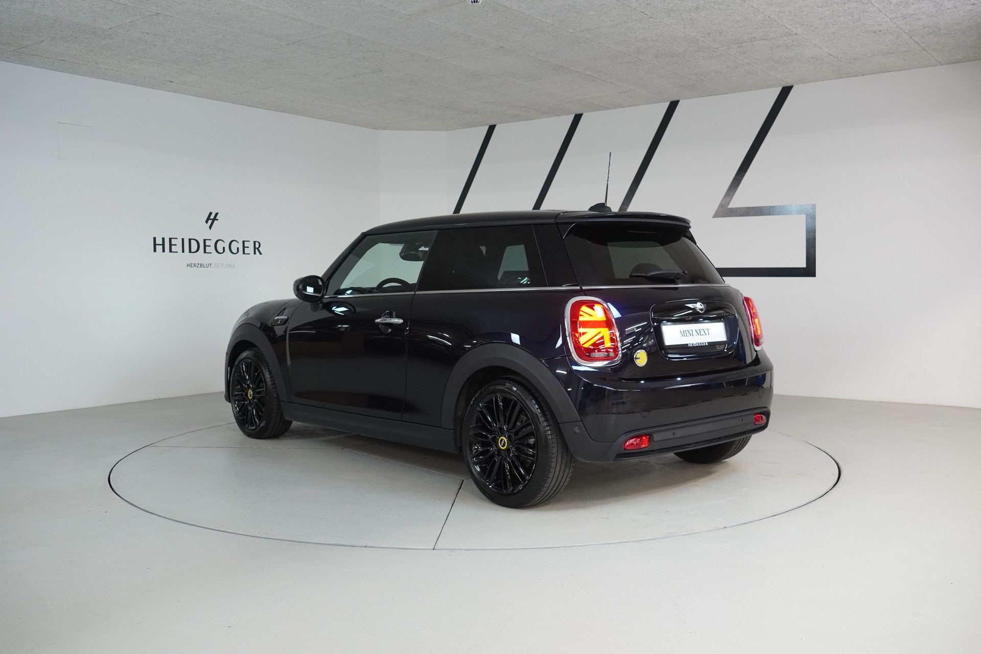 MINI Cooper SE-image-5