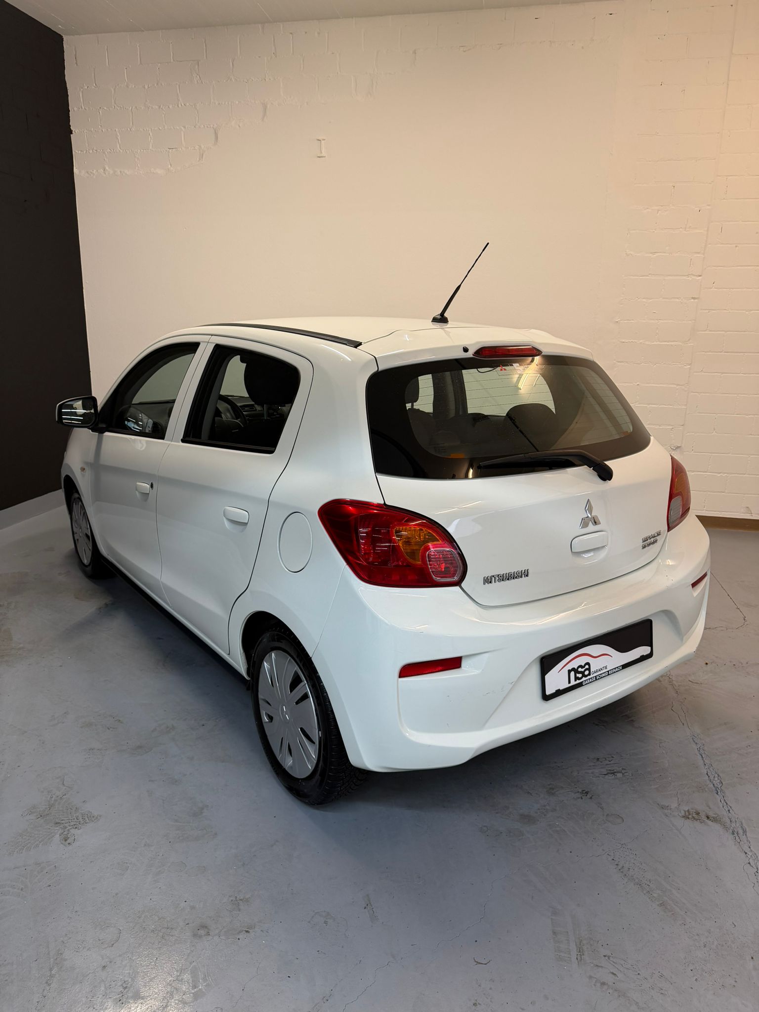 MITSUBISHI Space Star 1.0 Pure ***CH-Fahrzeug***-showroom-element-3