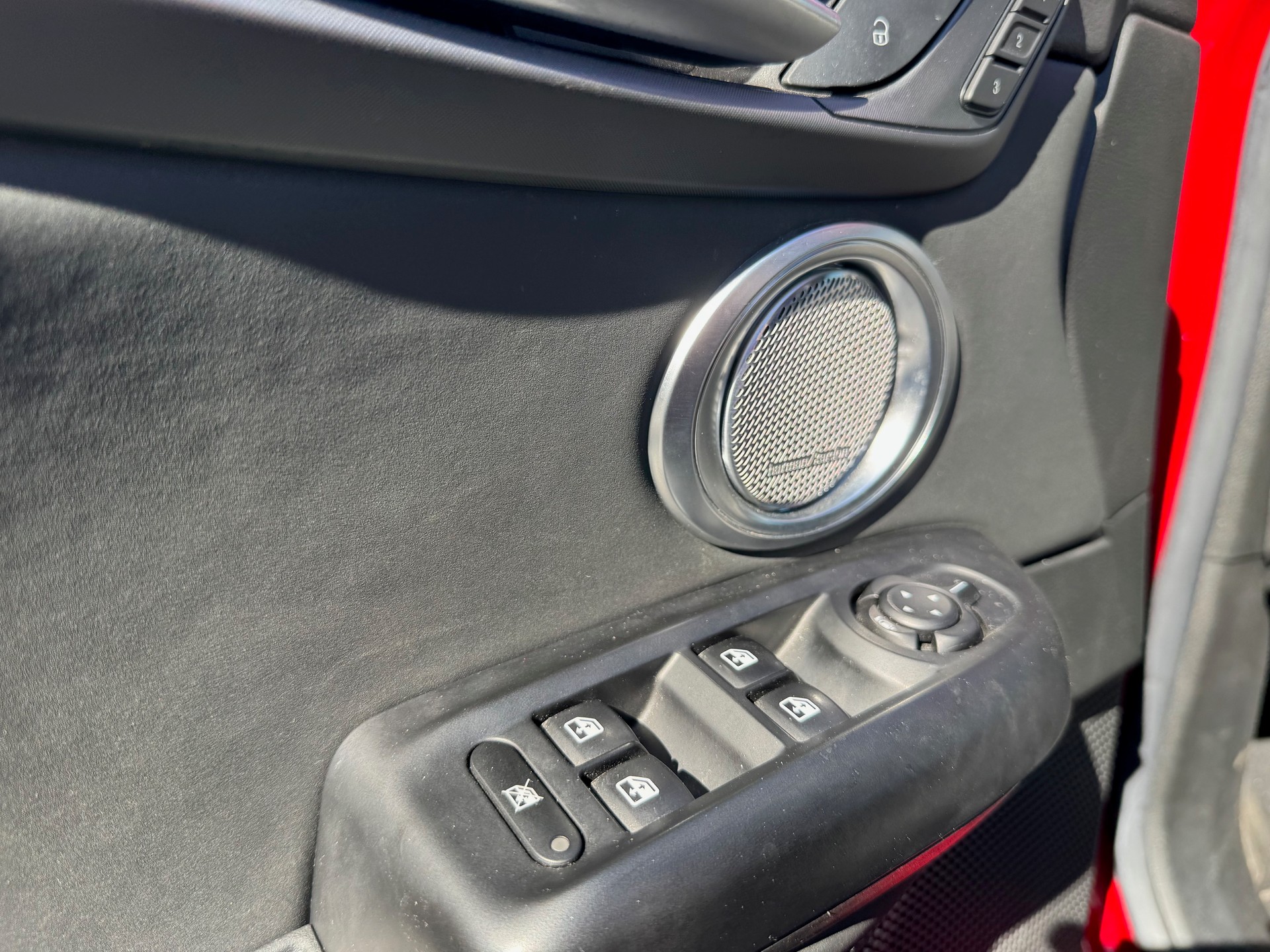 ALFA ROMEO Tonale 1.3 Plug-in-Hybrid Q4 Ti Pack Premium-image-13